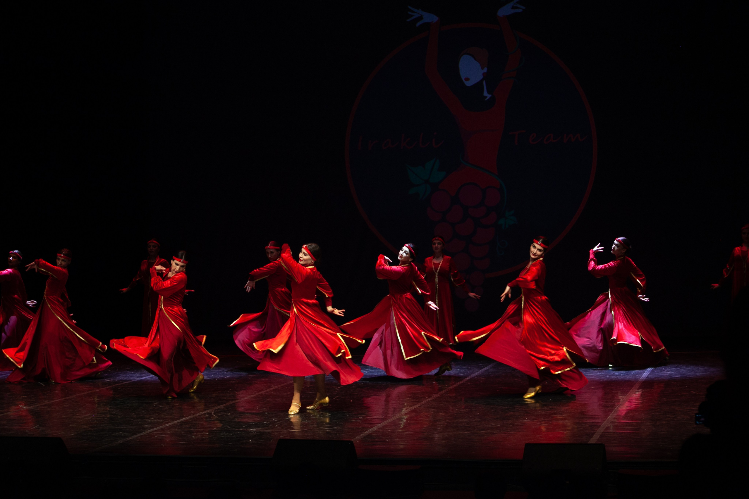 Концерт, грузинские танцы. Art photographer Nino