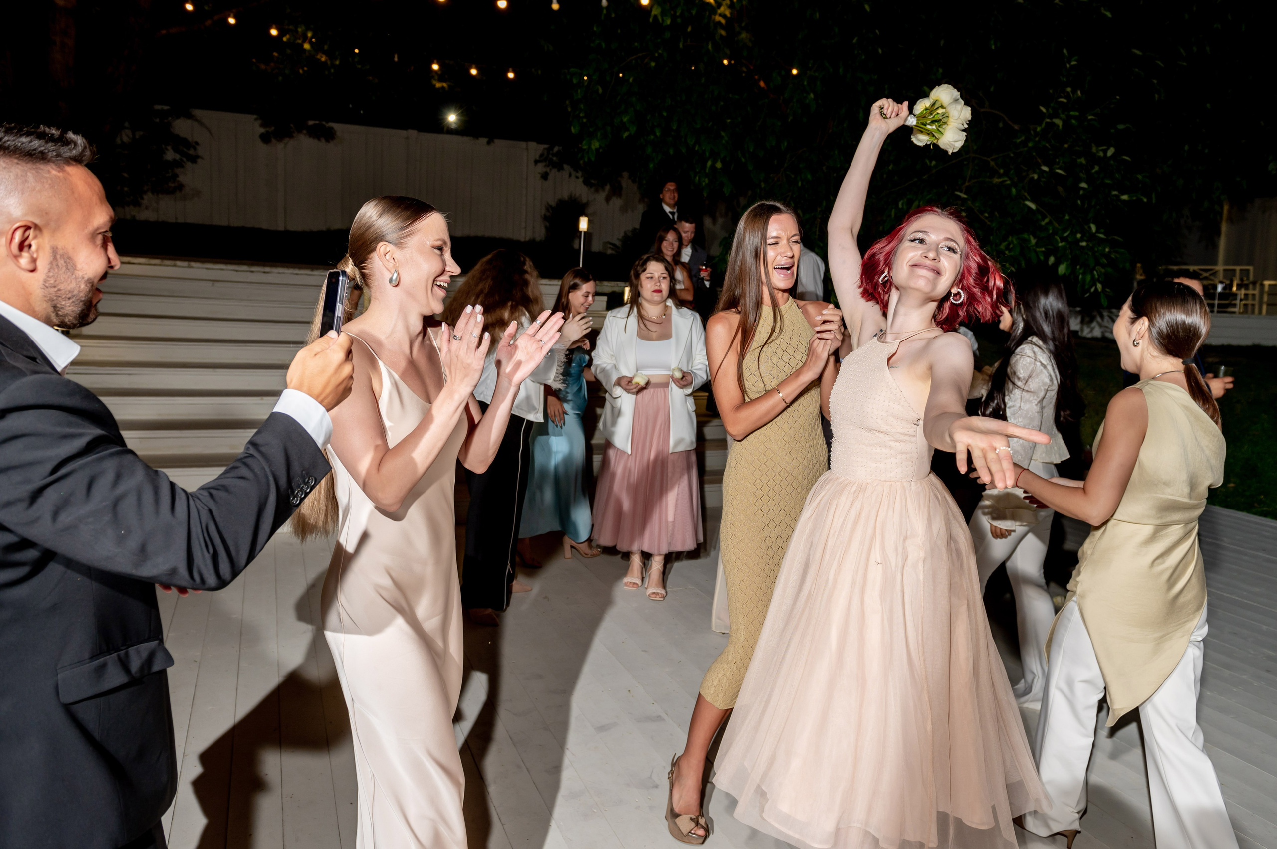 Классическая свадебная фотосессия Аины и Антона по самым красивым местам для свадебной прогулки в Санкт-Петербурге. Портретный, семейный и свадебный фотограф в Санкт-Петербурге и в Пушкине Ширяев Денис