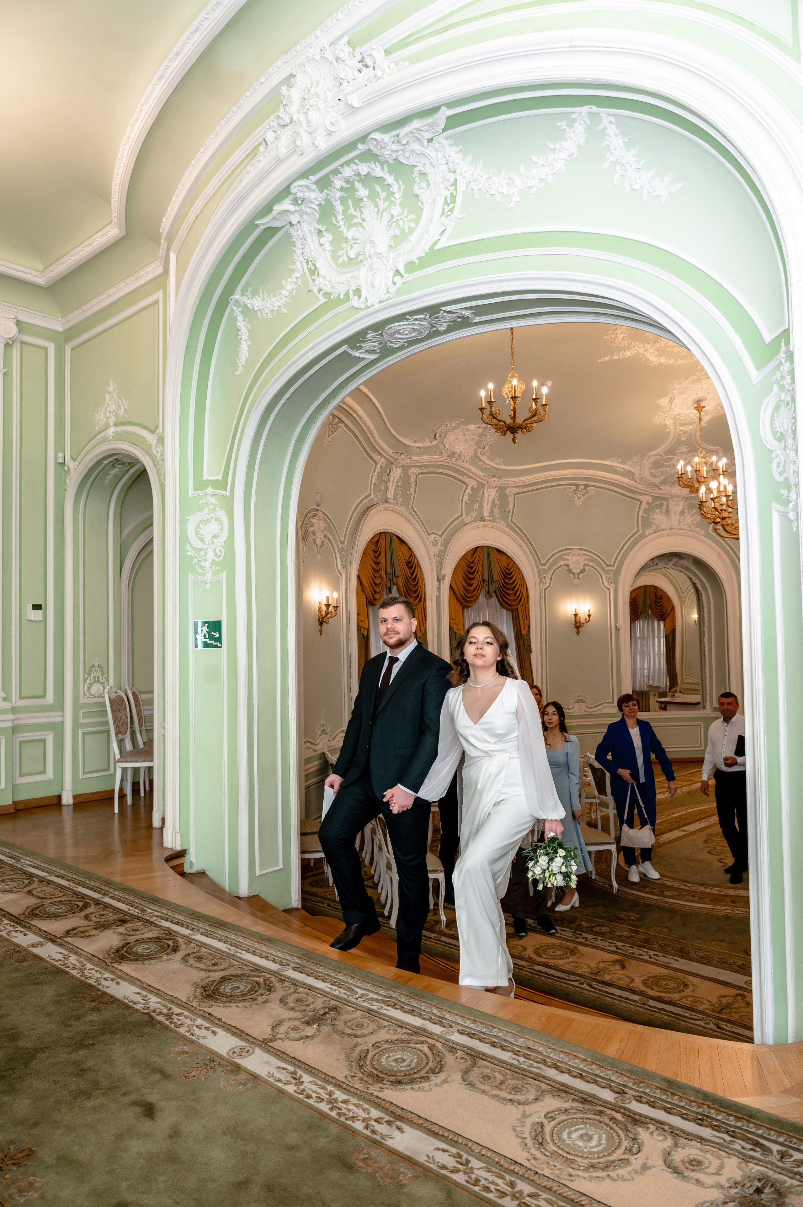 Ксения и Егор (фотосессия в ЗАГСе Петроградского района, Ботаническом саду с сакурой). Портретный, семейный и свадебный фотограф в Санкт-Петербурге и в Пушкине Ширяев Денис