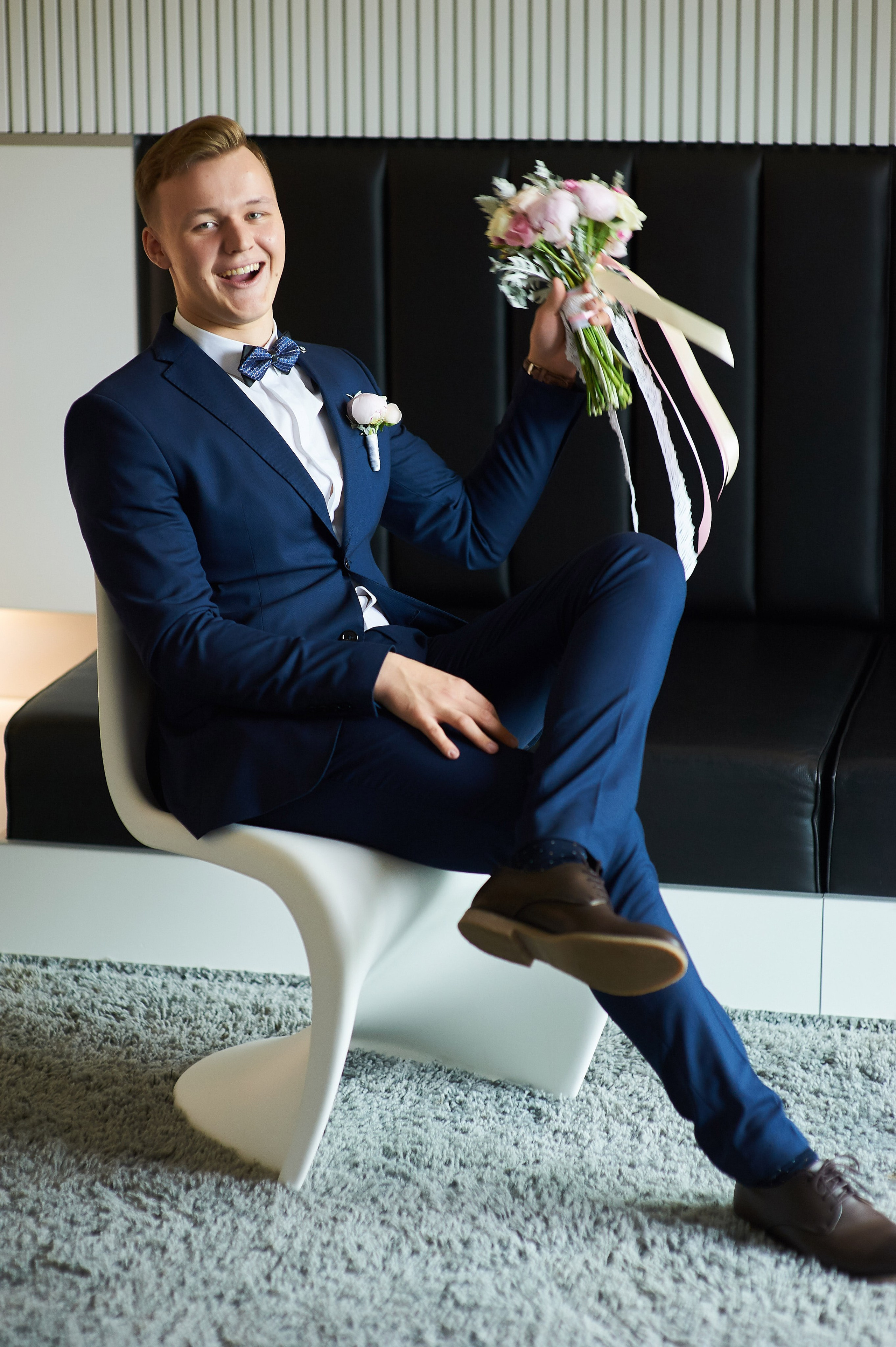 Ульяна и Дмитрий (свадебная прогулка в Сестрорецке под дождем, , фотосессия в верхнем парке Петергофа). Портретный, семейный и свадебный фотограф в Санкт-Петербурге и в Пушкине Ширяев Денис