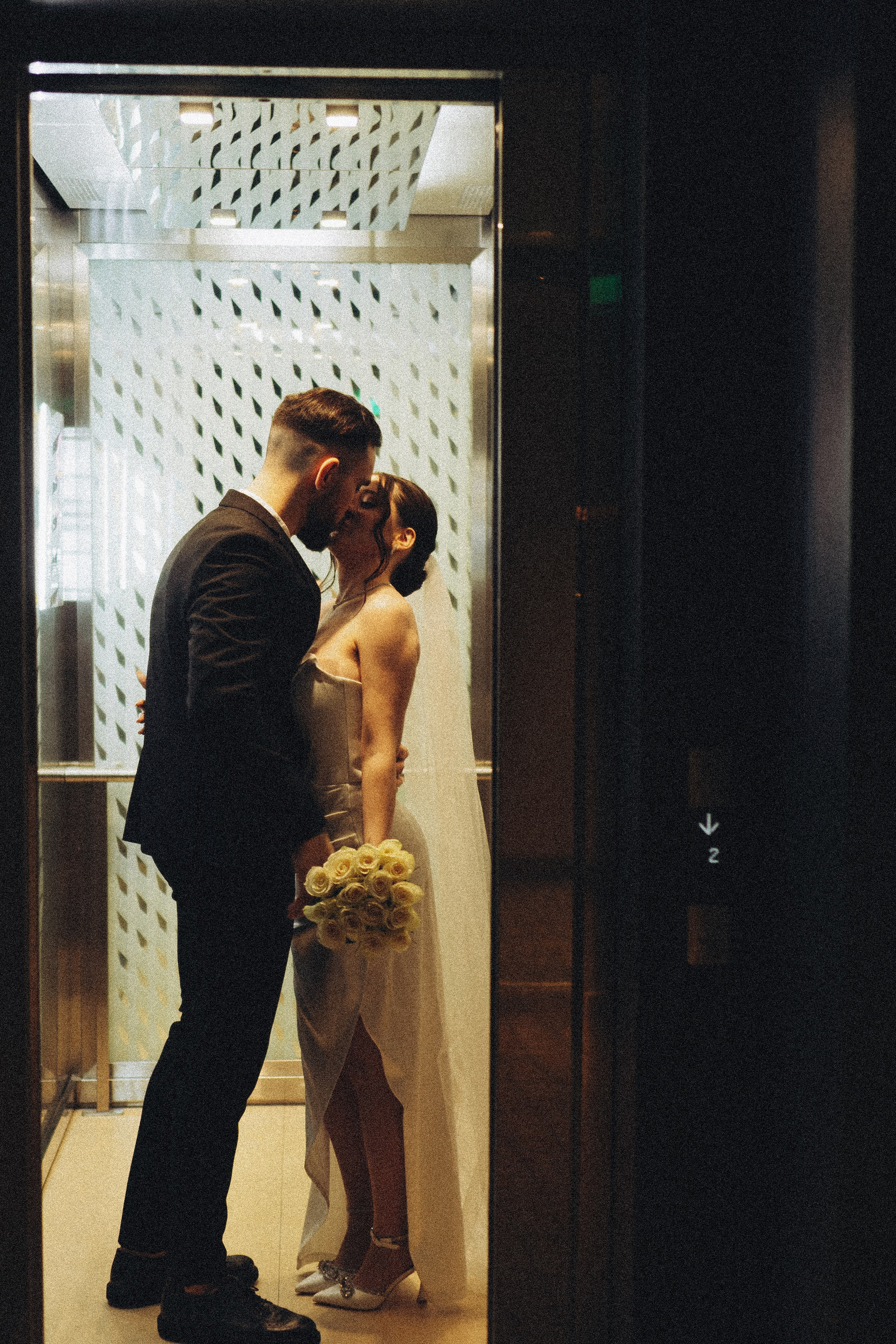 СВАДЕБНАЯ СЬЕМКА СБОРОВ ЖЕНИХА И НЕВЕСТЫ В ОТЕЛЕ И ТАКЖЕ ФОТОСЕССИИЯ В ОТЕЛЕЕ МЕГАПОЛИС БРЯНСК. Профессиональный фотограф, Санкт-Петербург — Виктория Богомолова