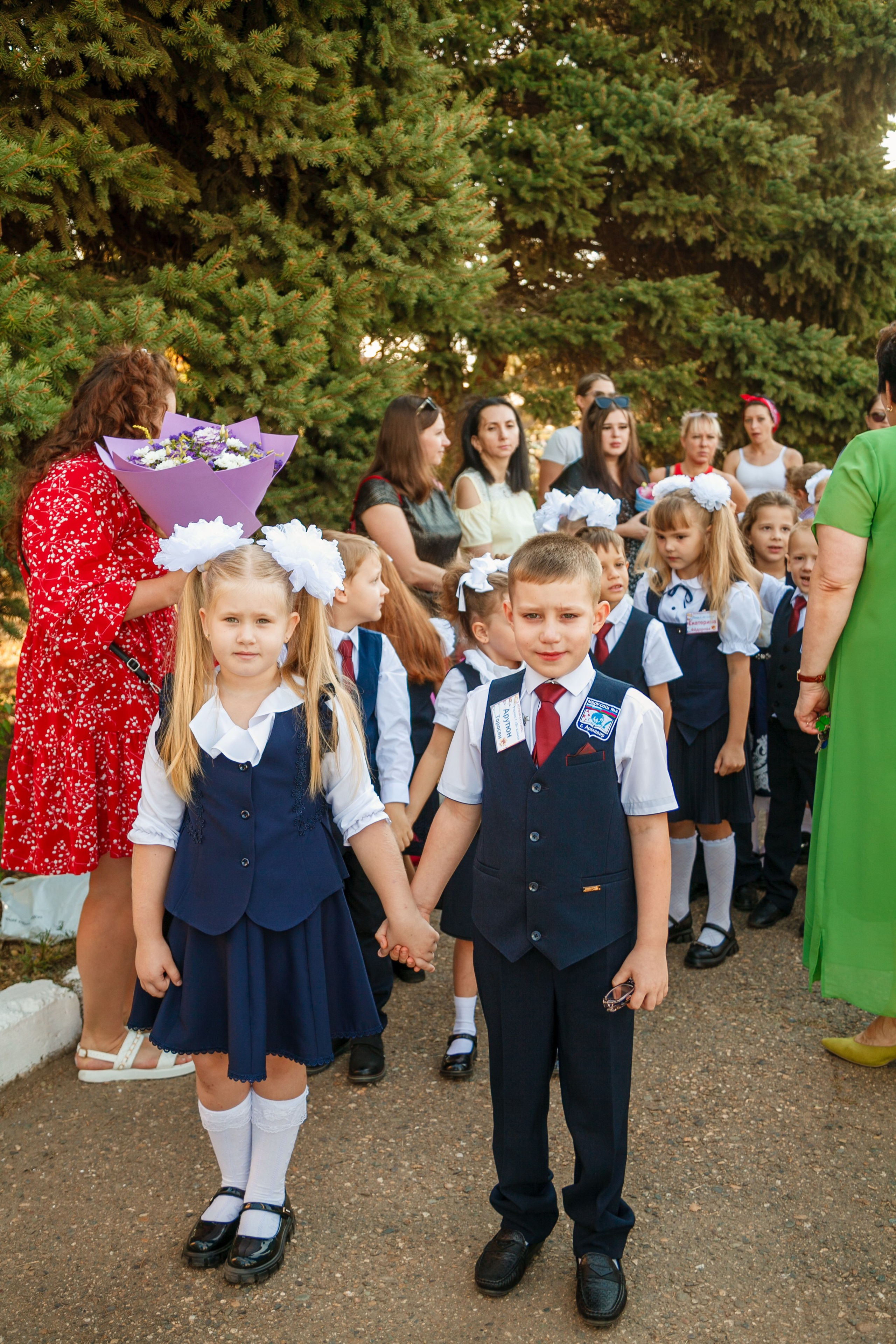 1 сентября линейка. Свадебный и семейный фотограф в Армавире