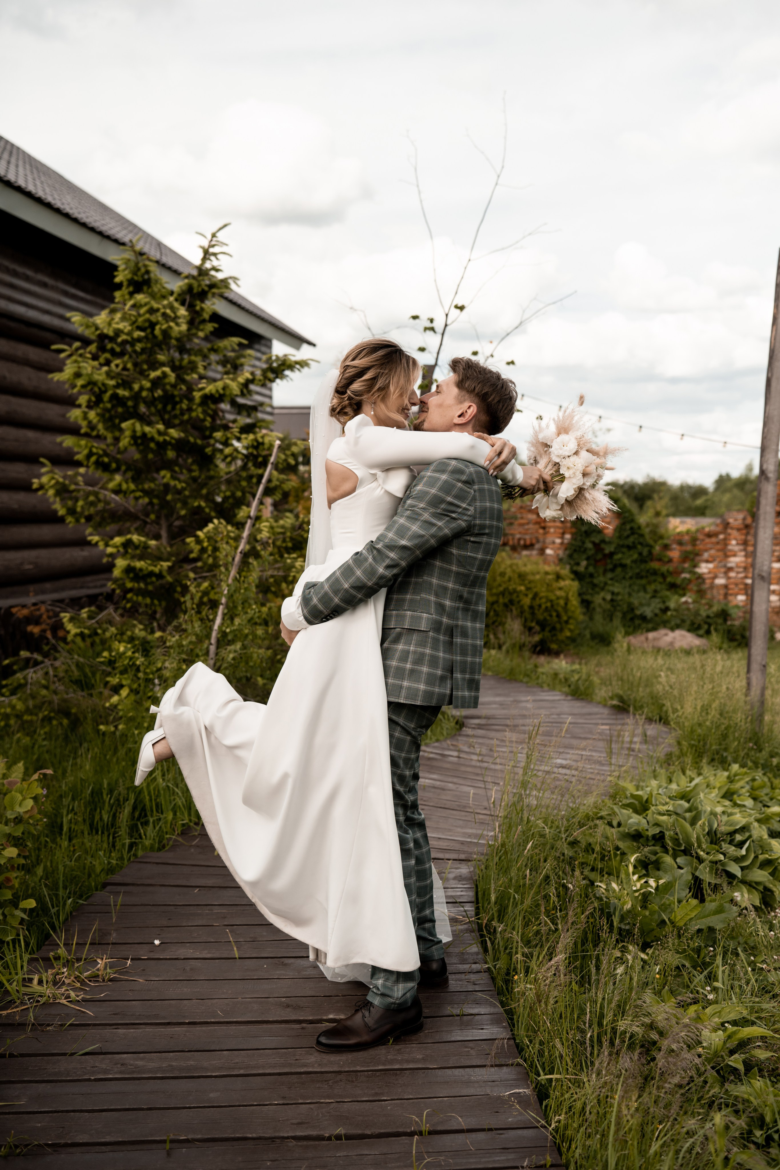 2024. Саша и Ксюша. Свадебный и семейный фотограф в Москве и Европе Евгения Амелина