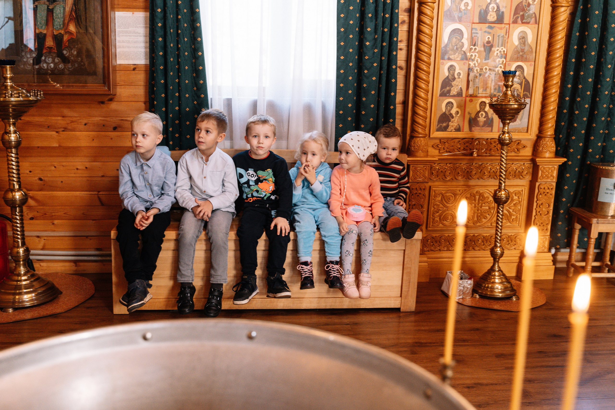 Крестины в Покровской церкви. Фотограф в Москве Анна Москаленко. Съёмки Москва и Подмосковье