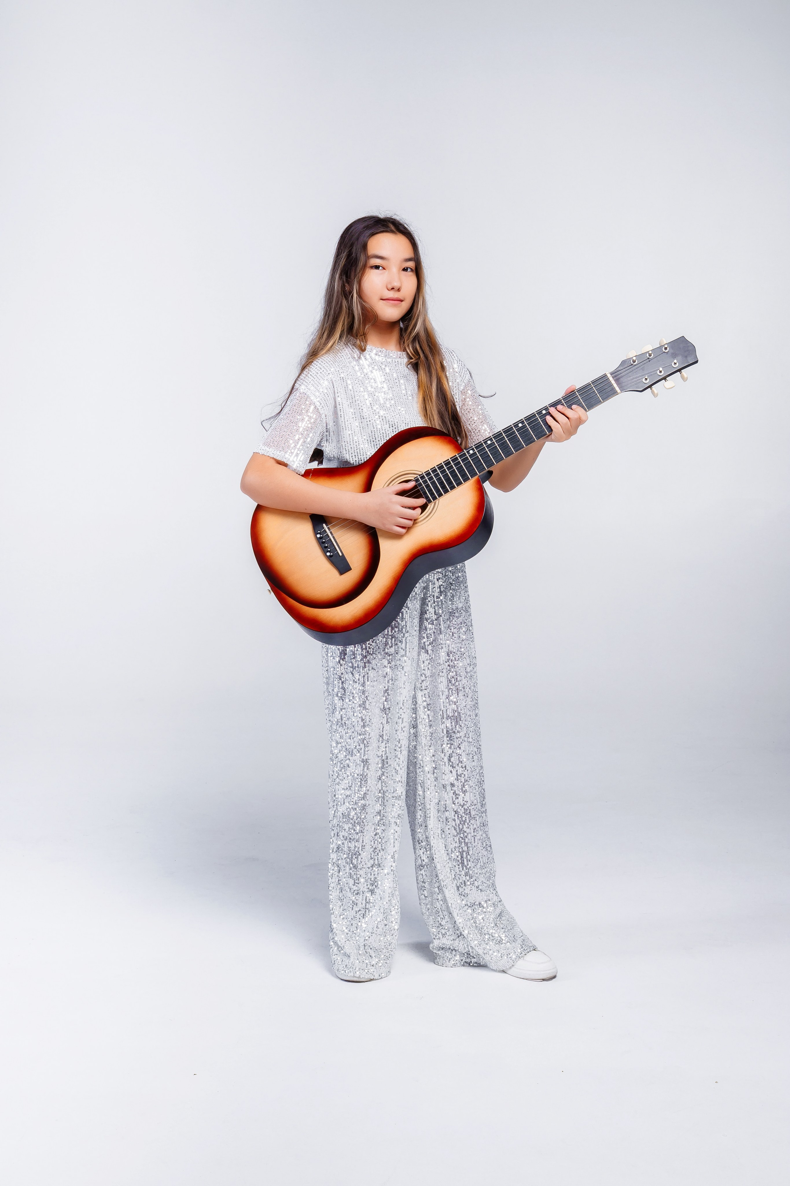 Съемка в студии на Афишу или другие нужды. Семейный и Свадебный фотограф в Астане Александр Астапов