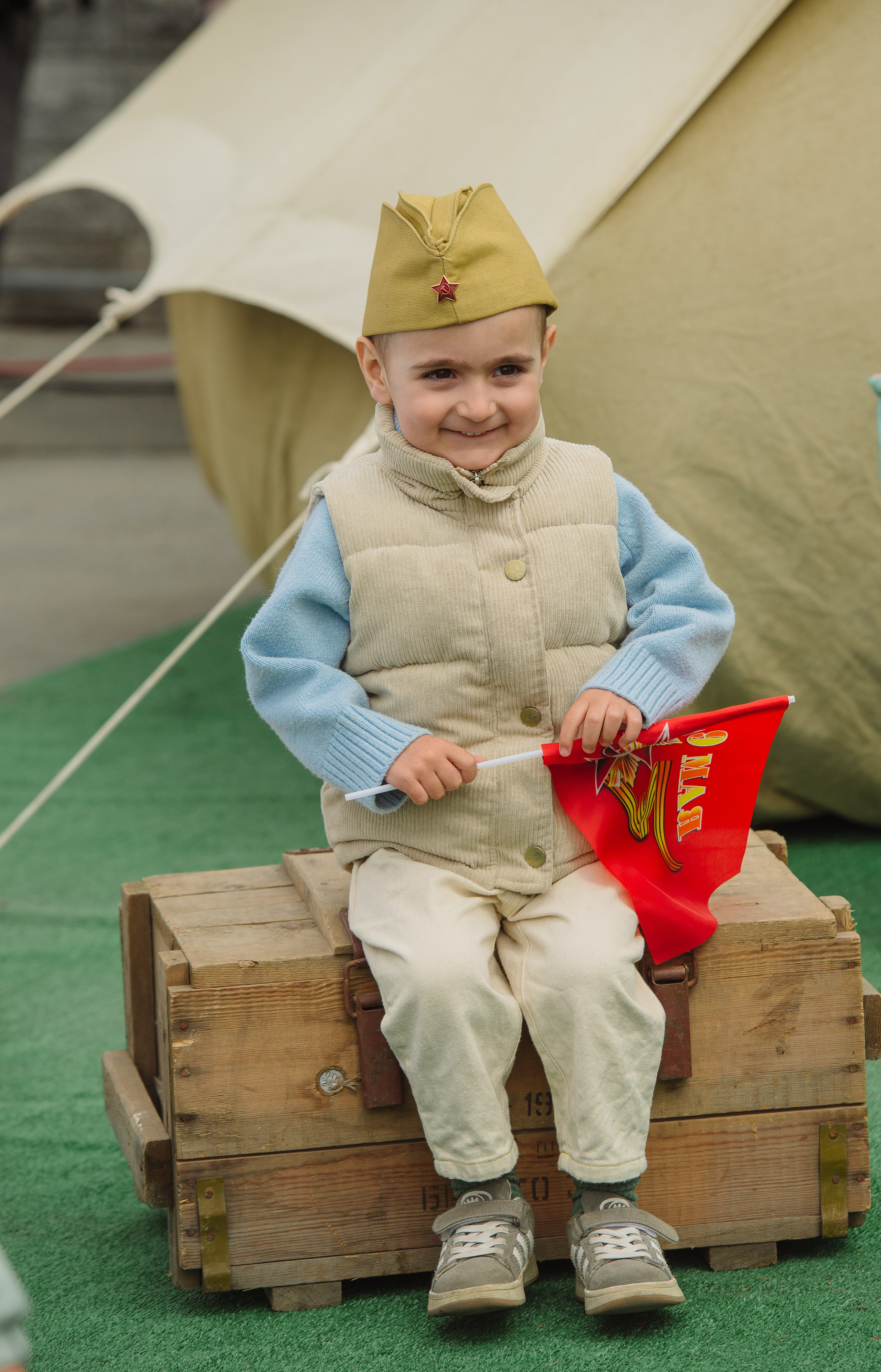 9 мая Центральная плащадь. Фотограф Мария Каюрова