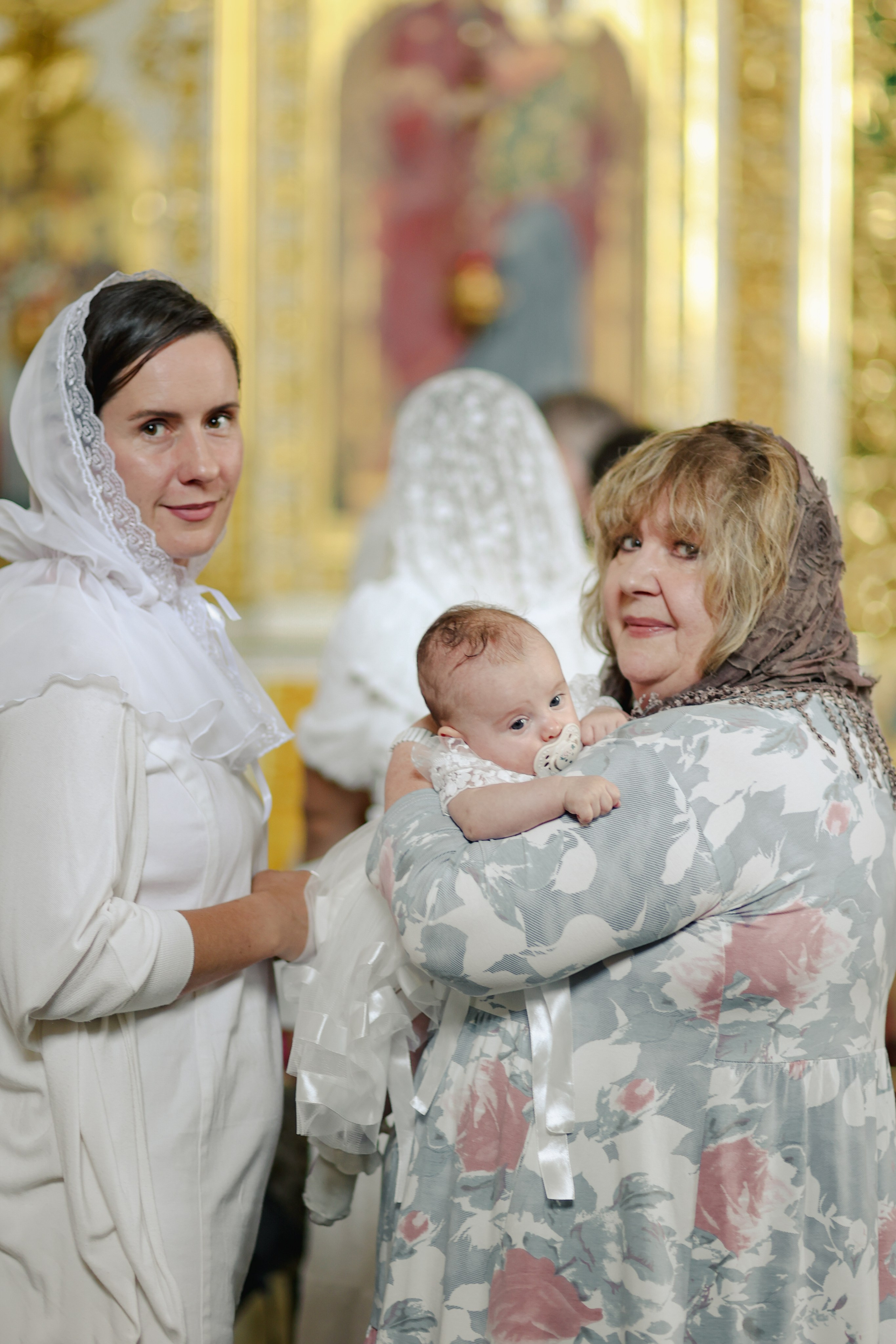 Крещение Софии. Репортажный и портретный фотограф в Санктпетербурге. Видиосъемка мероприятий в Санкт-Петербурге