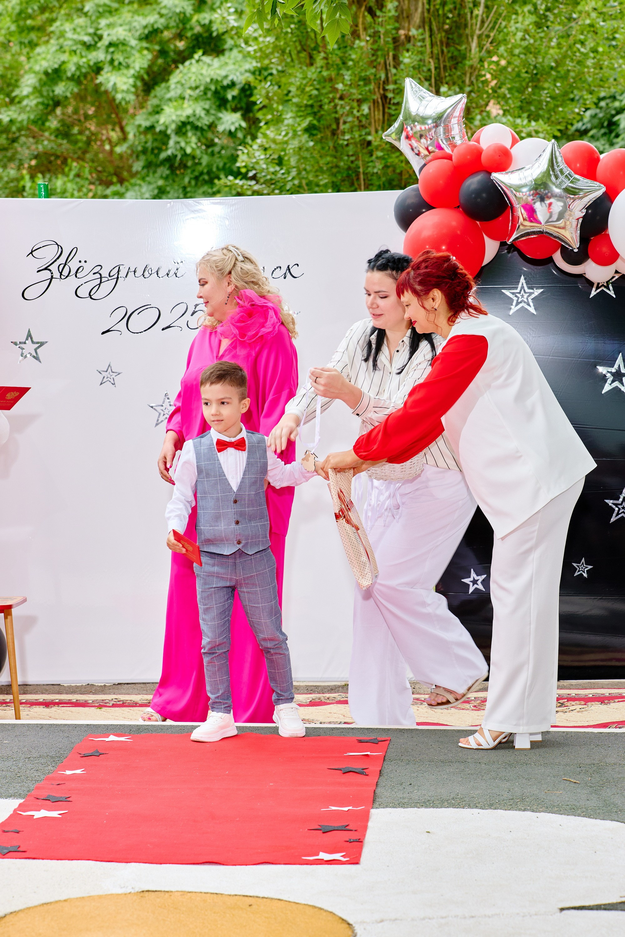 Выпускной 45 сад. Фотограф Выпускные альбомы Таганрог Сергей Коробченко