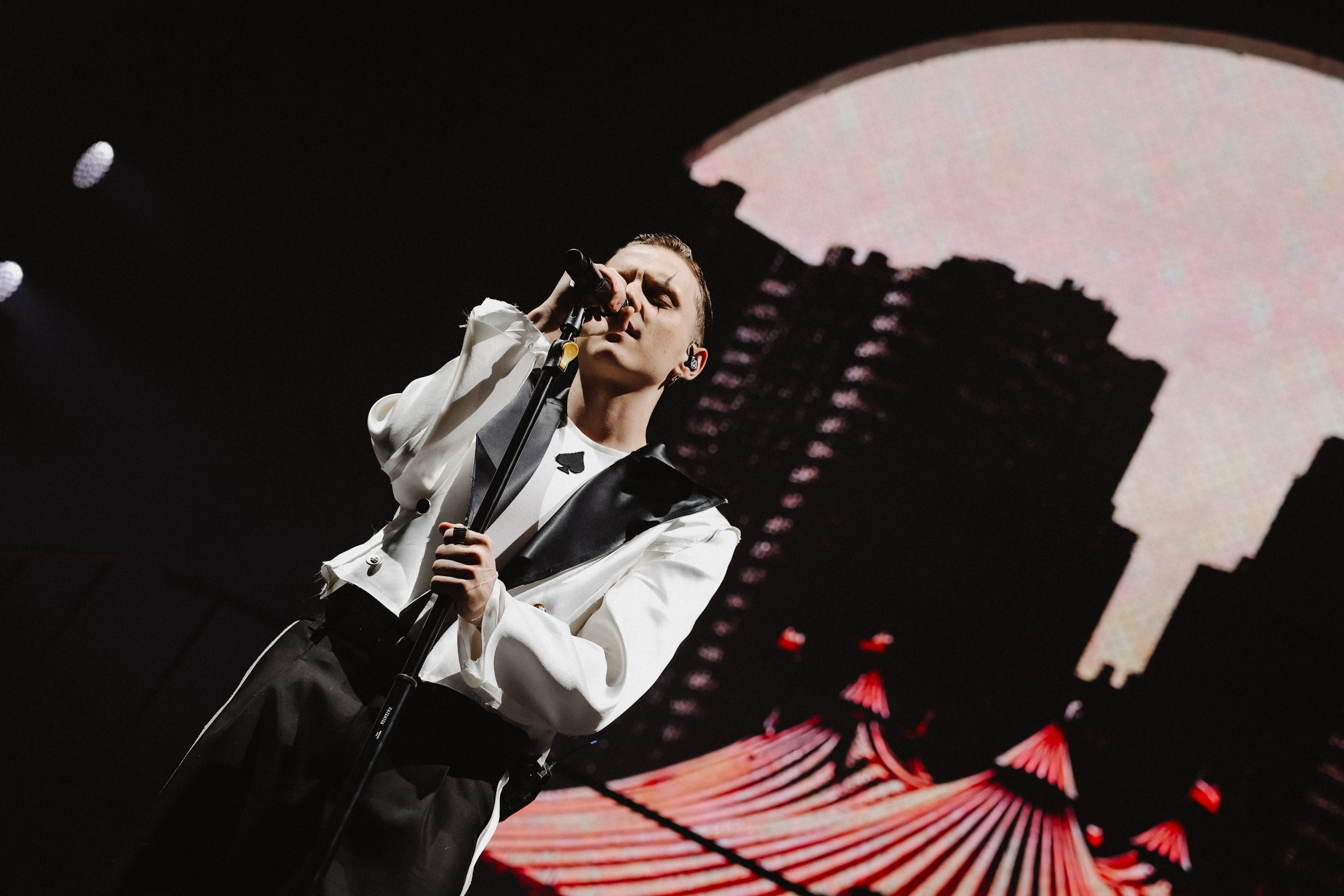 Концертная съёмка: эмоции и энергия в кадре. Профессиональный фотограф звезд, концертов и спортивных событий