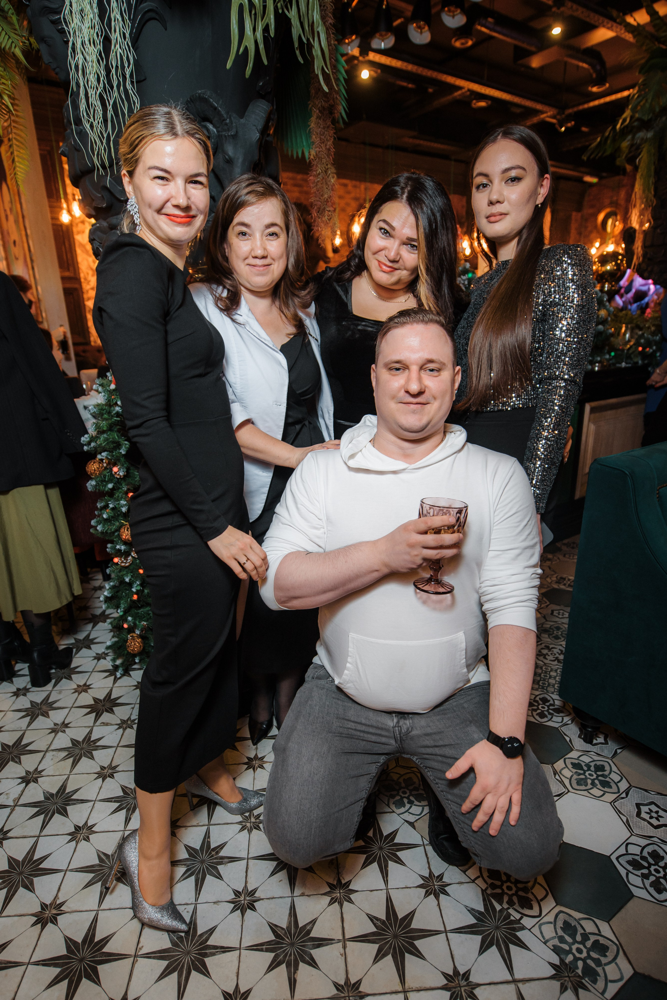 BAHROMA • Новогодний корпоратив 2024. Фотограф Элина Брусенцева