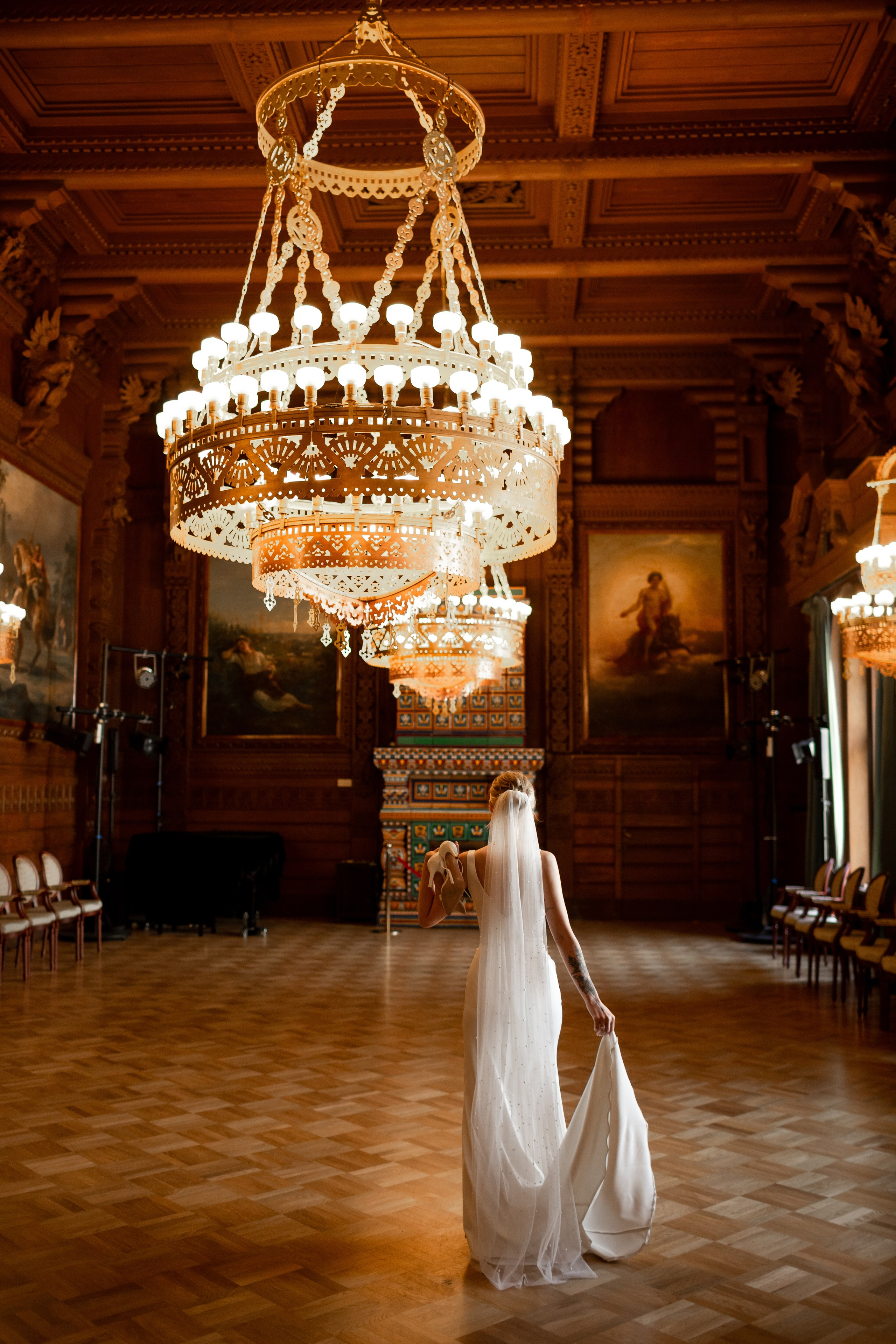 Свадебная фотосессия во дворцах Петербурга. Свадебный фотограф Кирилл Белый