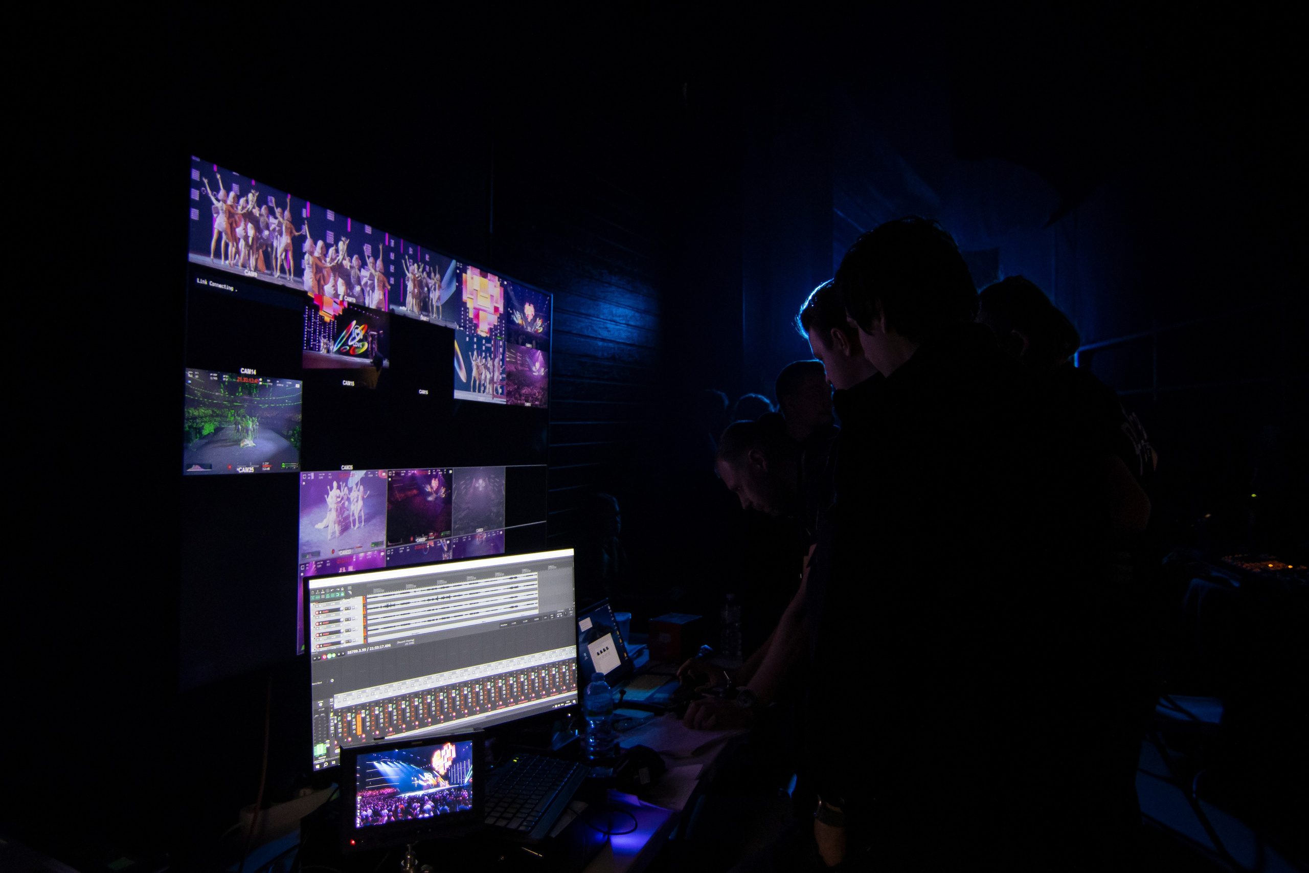 BIG LOVE SHOW 2025/ БИГ ЛАВ ШОУ 2025. ЛАВ РАДИО. ФОТОГРАФ МОСКВА. КОНЦЕРТ. АРЕНА LIVE.  КЛАВА КОКА. ЛЕША СВИК. МАРИ КРАЙМБРЕРИ. ДИМА БИЛАН. ОЛЬГА БУЗОВА. ЛЮСЯ ЧЕБОТИНА. ВАНЯ ДМИТРИЕНКО. ЮЛИАННА КАРАУЛОВА. ХАННА. ЮЛИЯ ПАРШУТА. ХАБИБ. NILETTO. ARTIC & ASTI