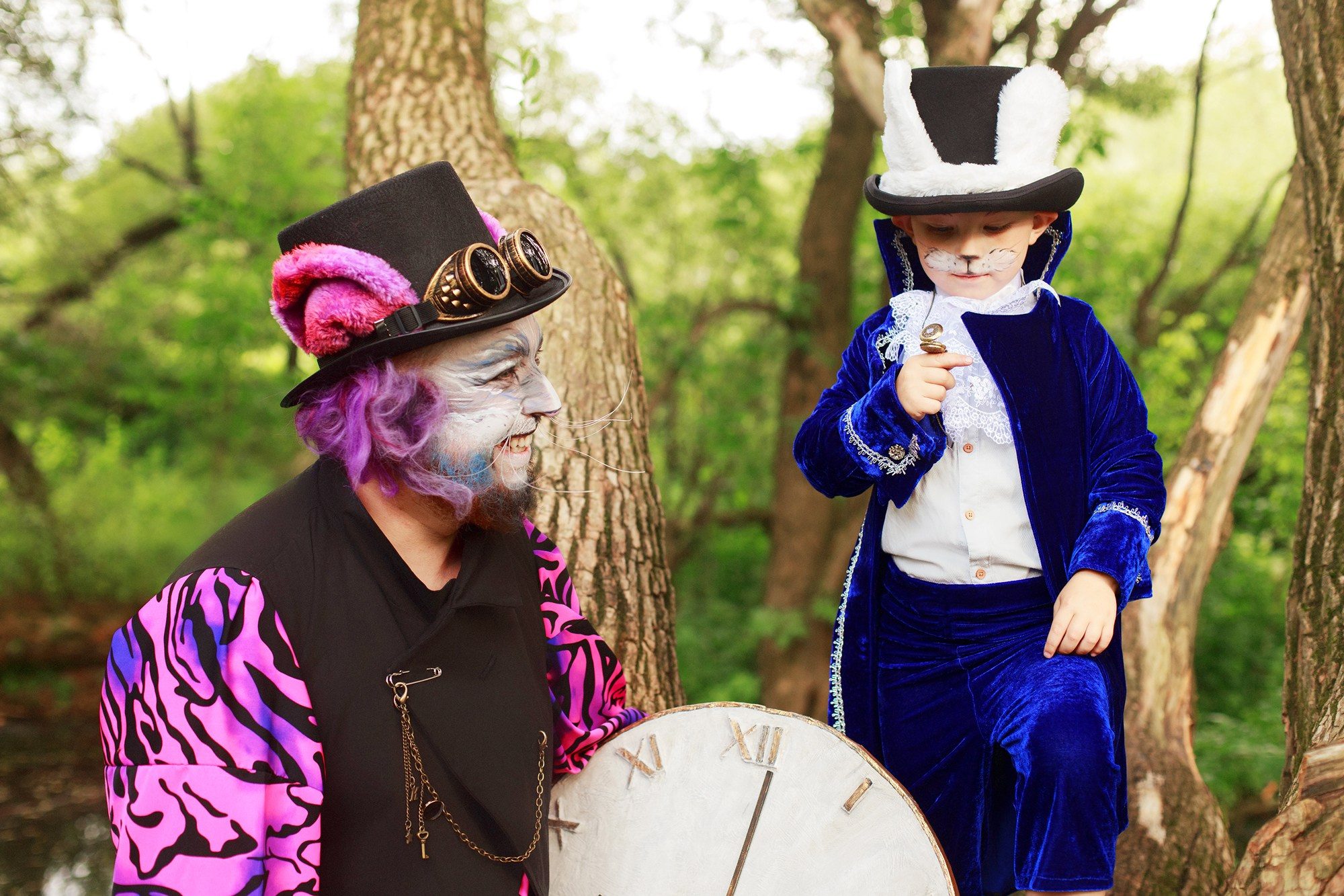 Семейная фотосессия «Безумное чаепитие». Необычные портретные фотосессии под ключ в Москве