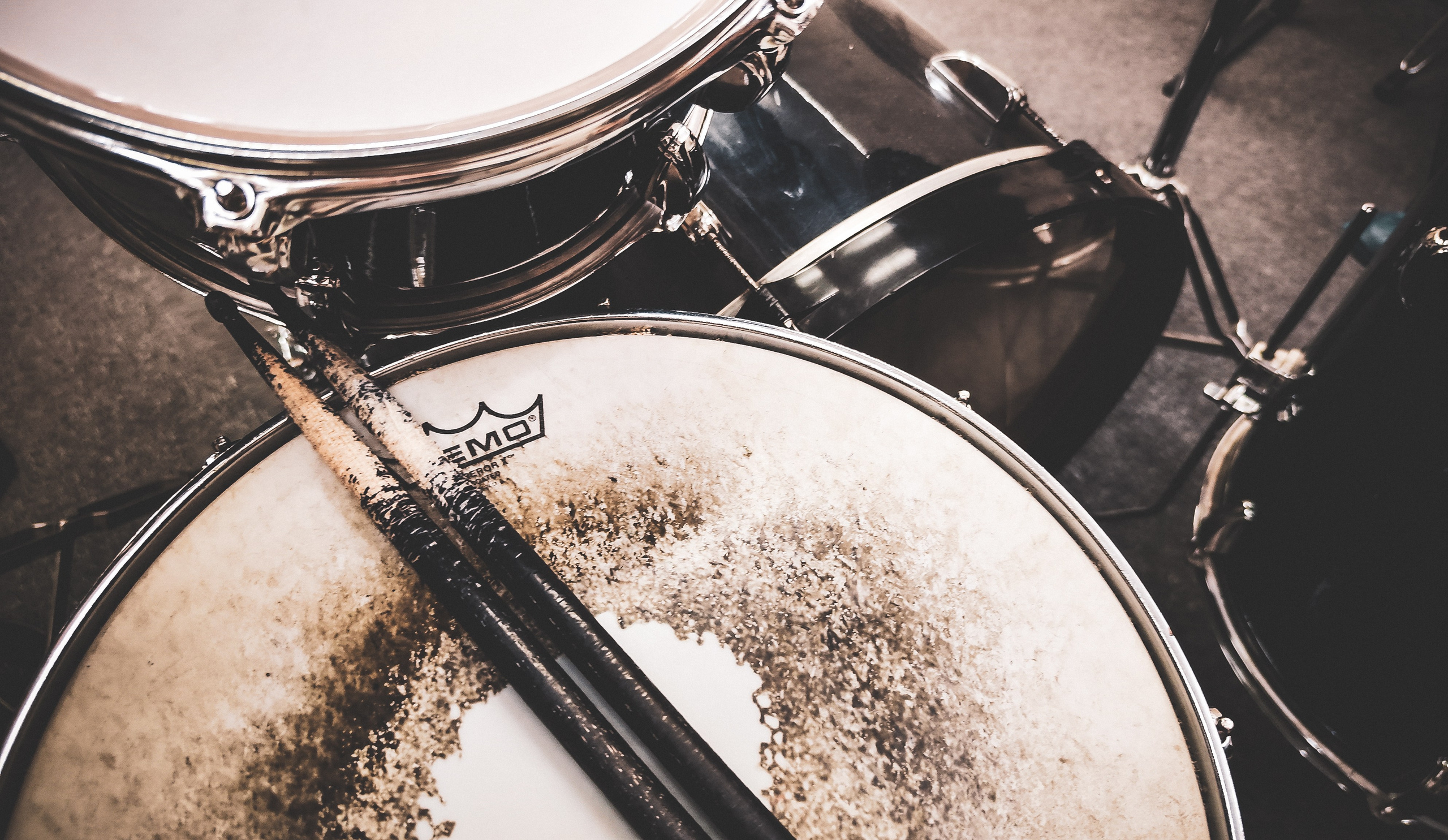 Репетиция рок-группы. Фотограф репортажей и стритфотосессий в Москве Людмила Смирнова