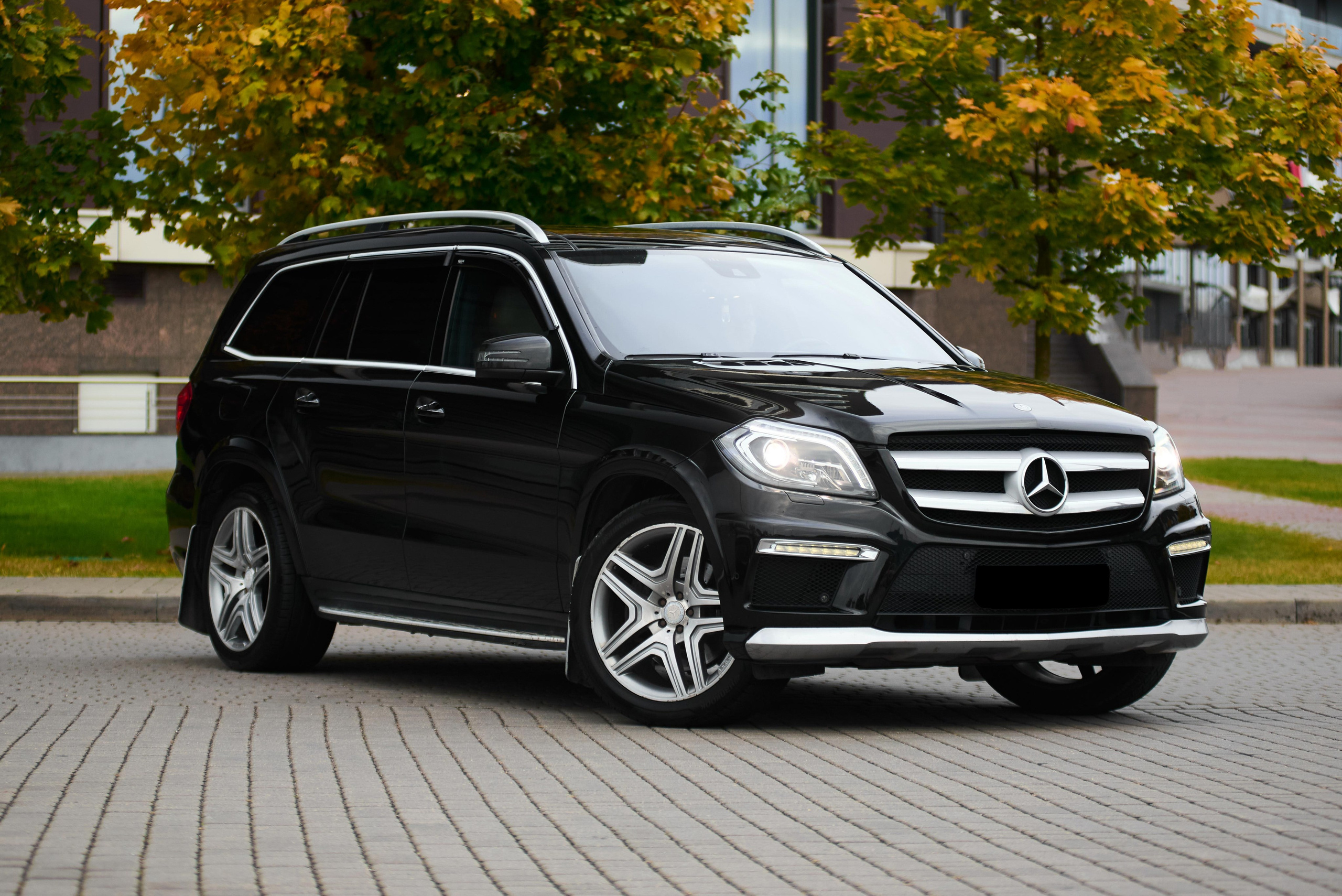 Mercedes GL350. Автомобильный и интерьерный фотограф в Минске Александр Тагаев