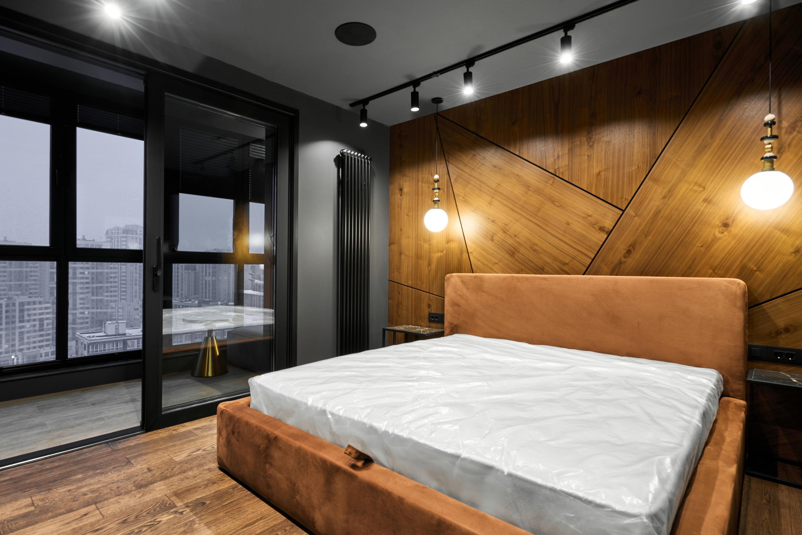 Съёмка для ремонтной компании Raevsky. Автомобильный и интерьерный фотограф в Минске Александр Тагаев