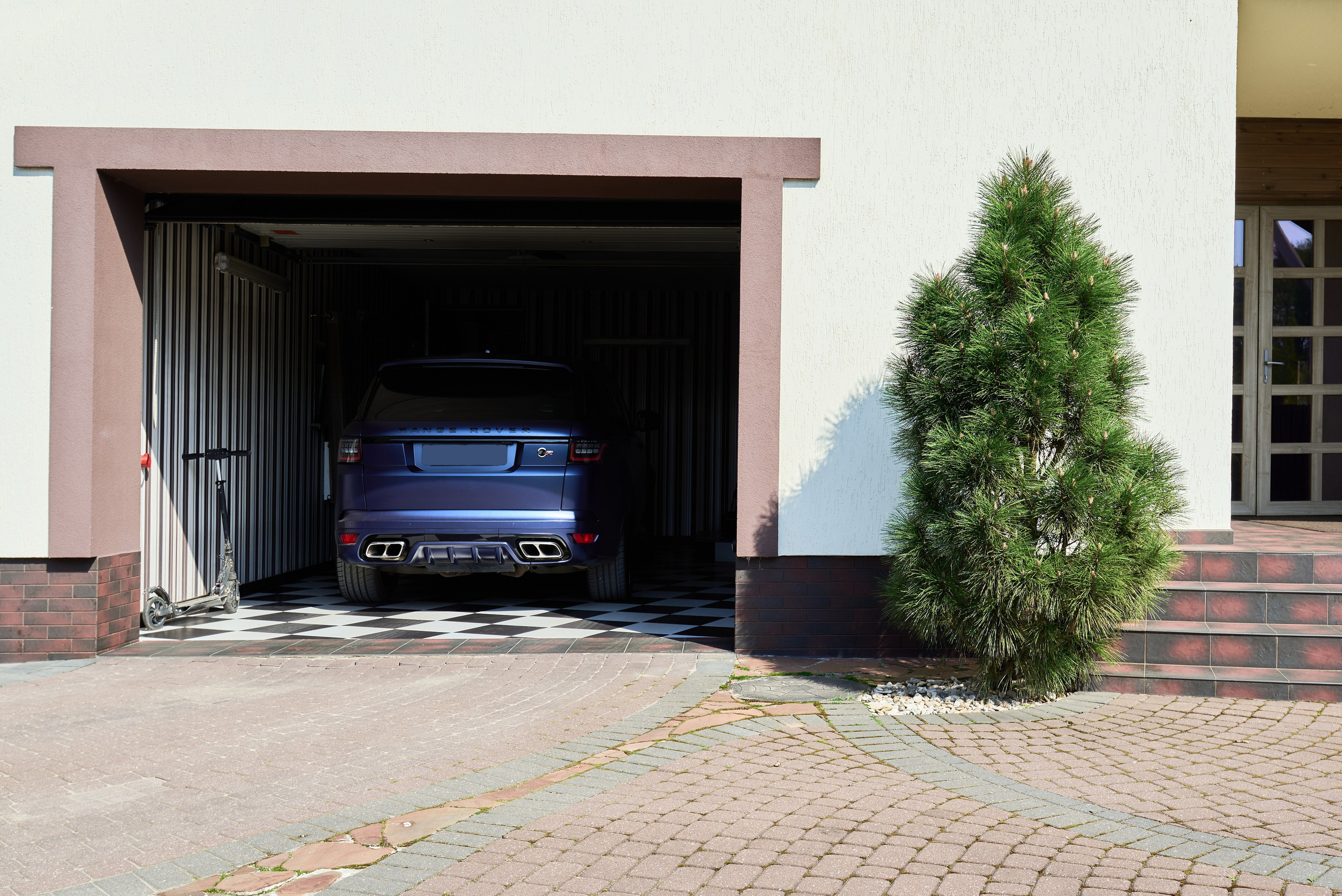 Дом на продажу. Автомобильный и интерьерный фотограф в Минске Александр Тагаев