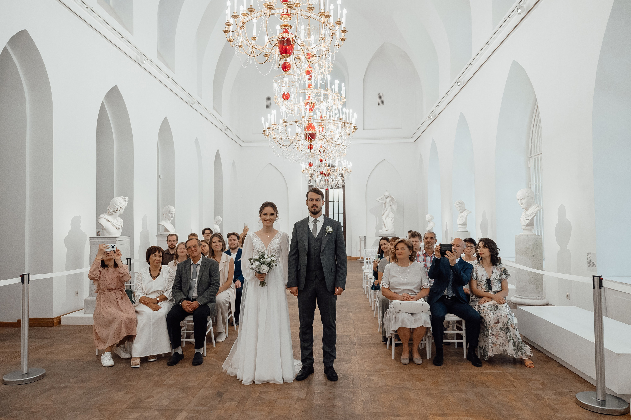 Свадебная фотосессия в Оперном доме Царицыно