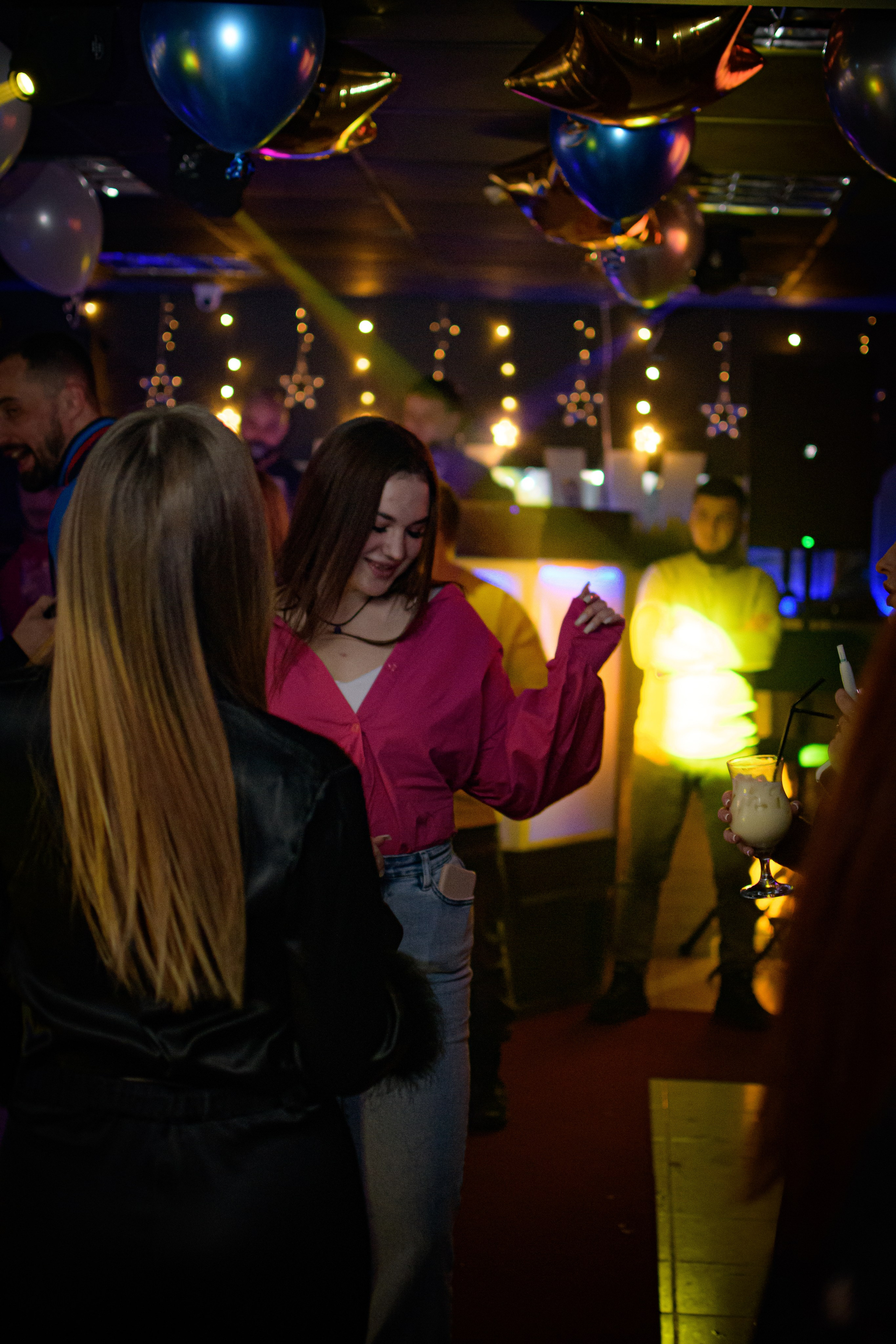 HOLLYWOOD / 6 YEARS. Photokarish