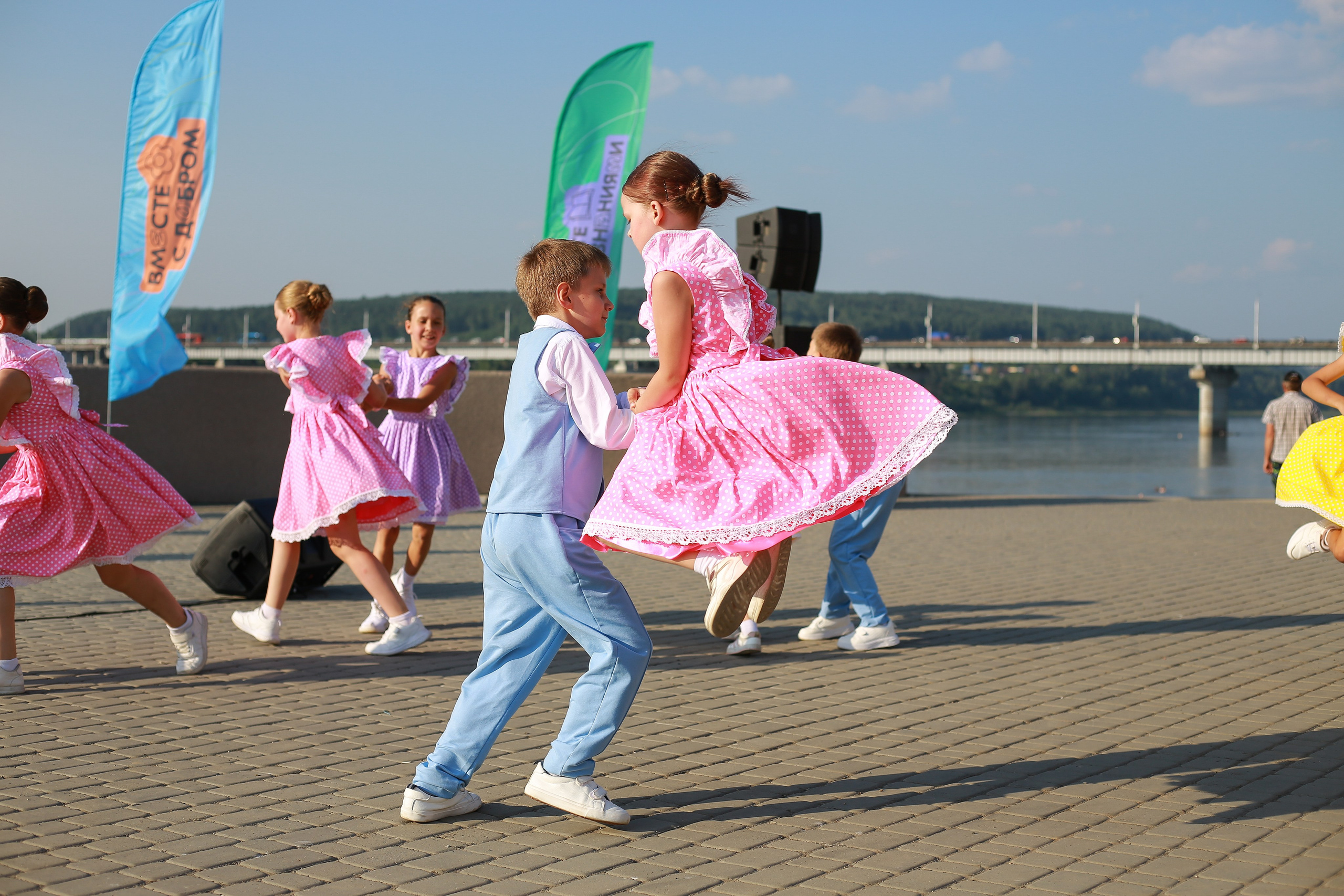 День молодежи. Портретный и репортажный фотограф в Кемерово Алексеева Анастасия