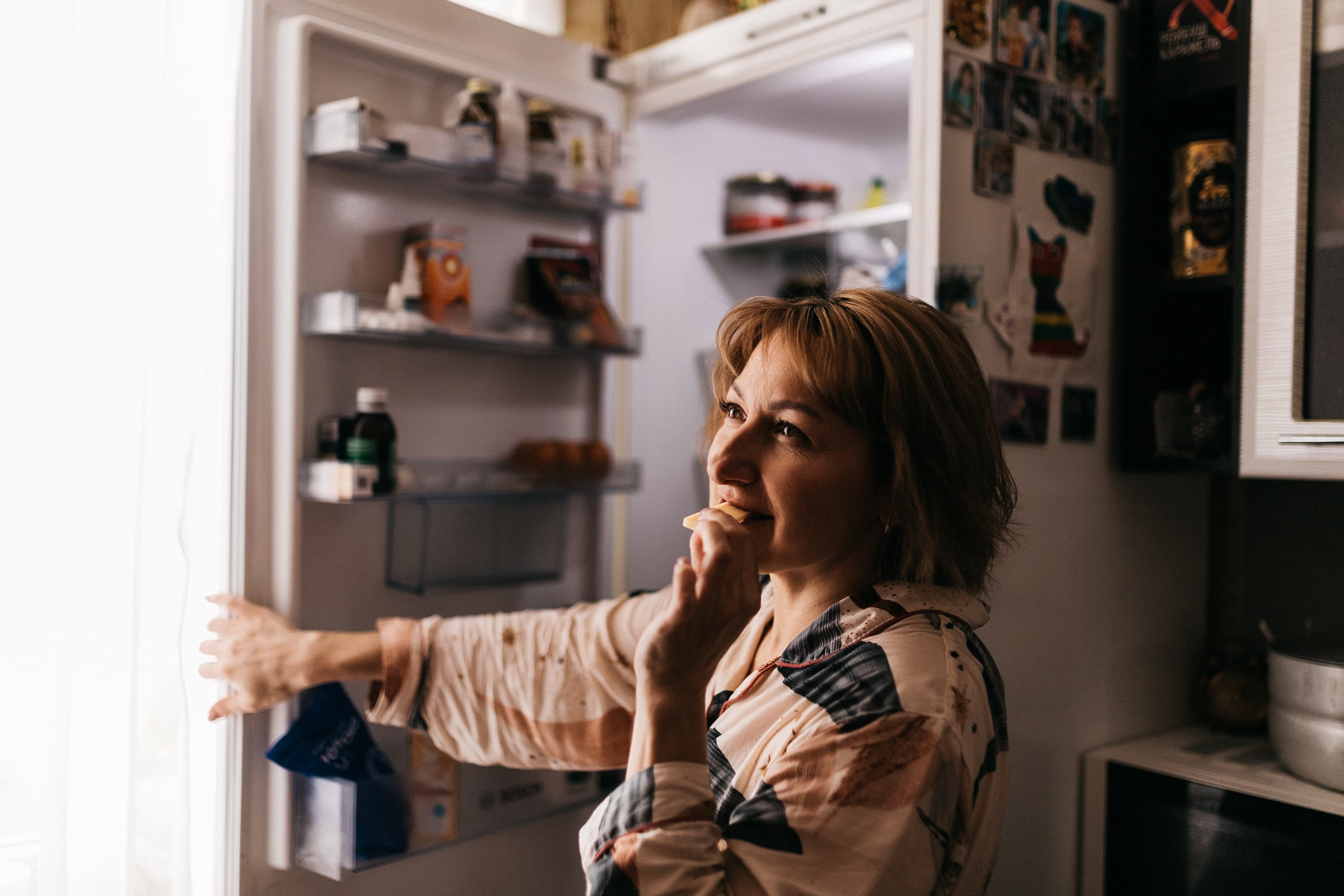 Домашний лайфстайл (утро). Ирина. Июнь 2025. Фотограф Пермь. Свадьбы. Семья и дети, школа, д. сад. Фотокниги