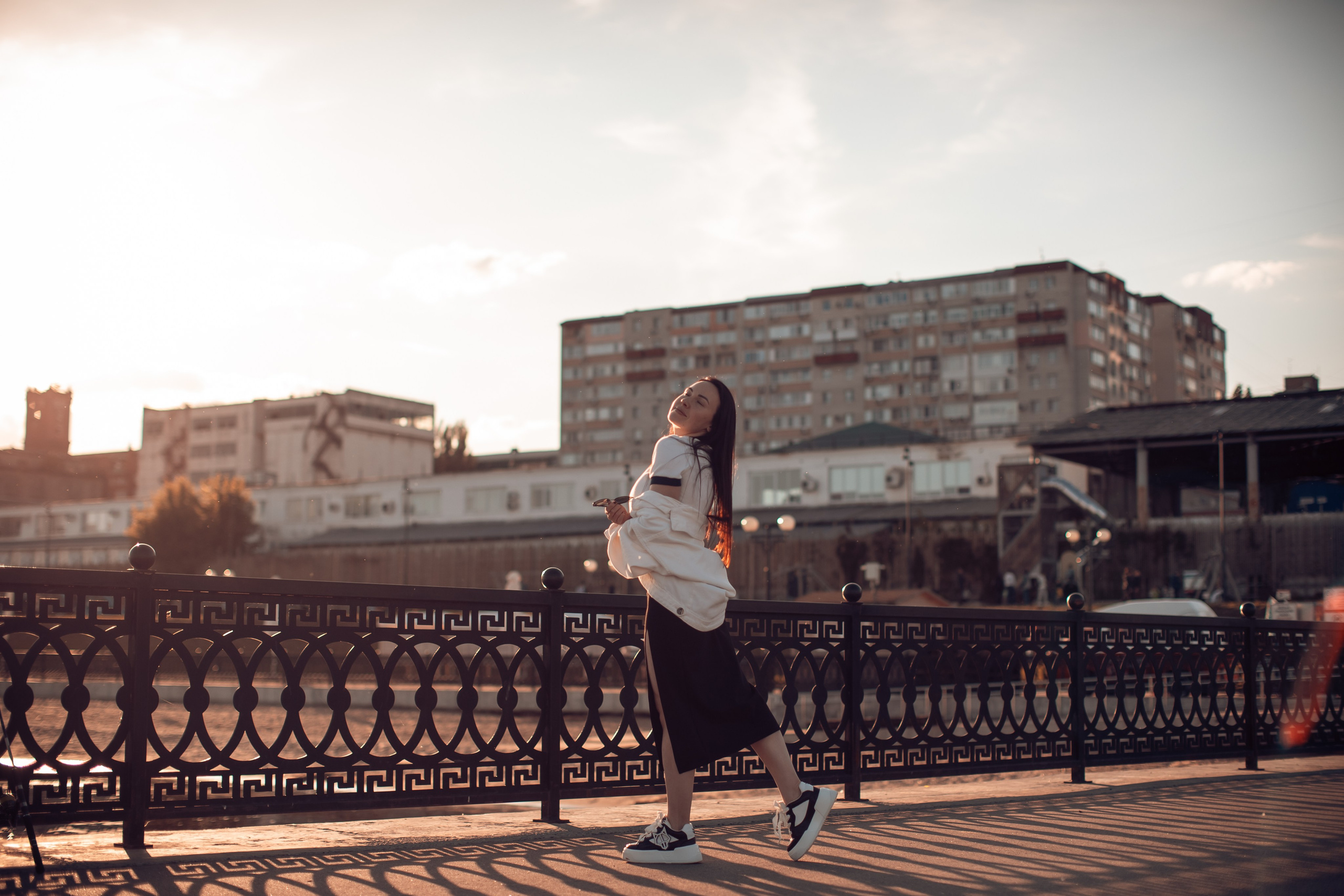 Прогулка на набережной. Главная