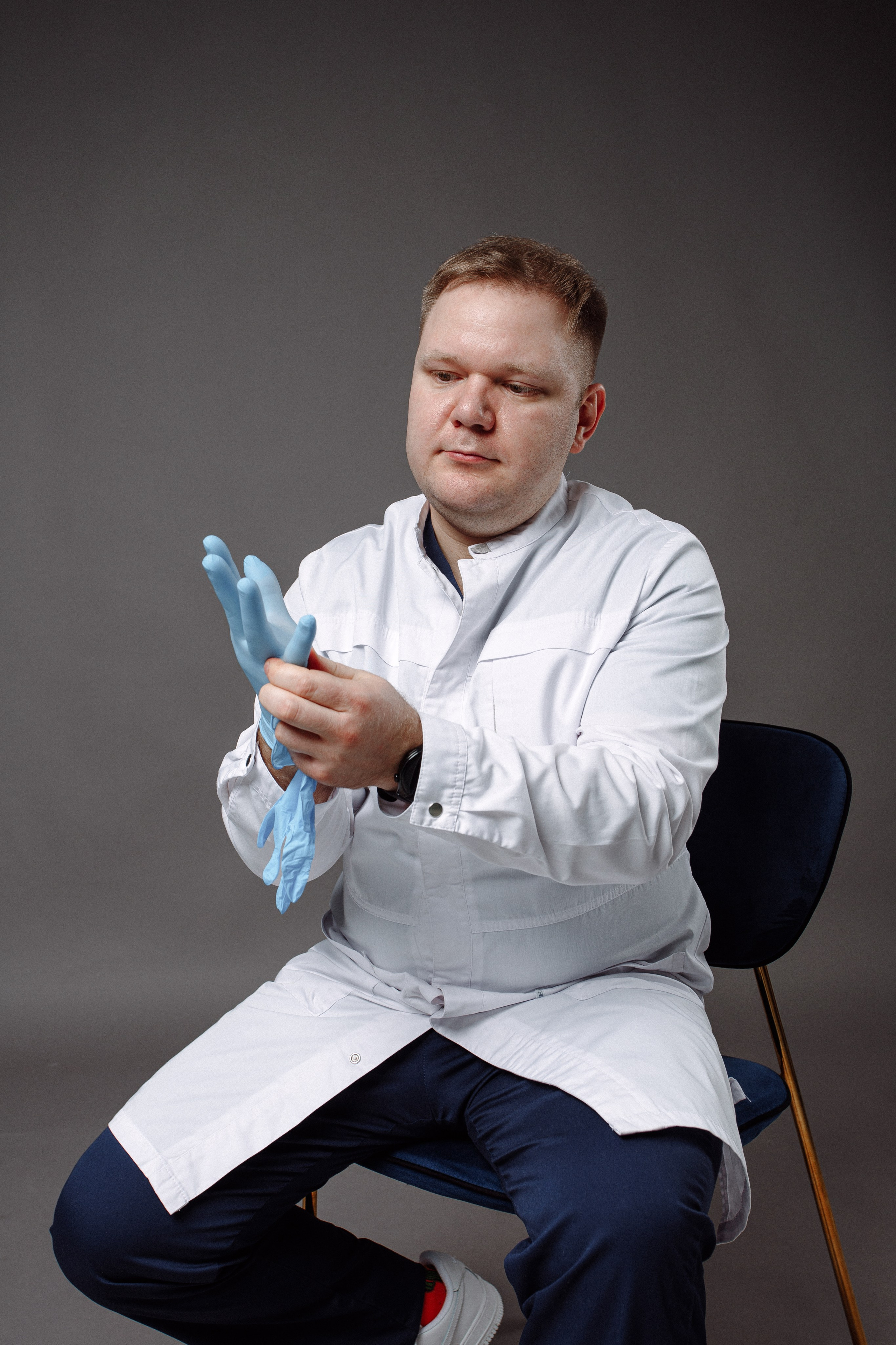 Съёмка врача в студии. Фотограф врача в Нижнем Новгороде и Нижегородской области.