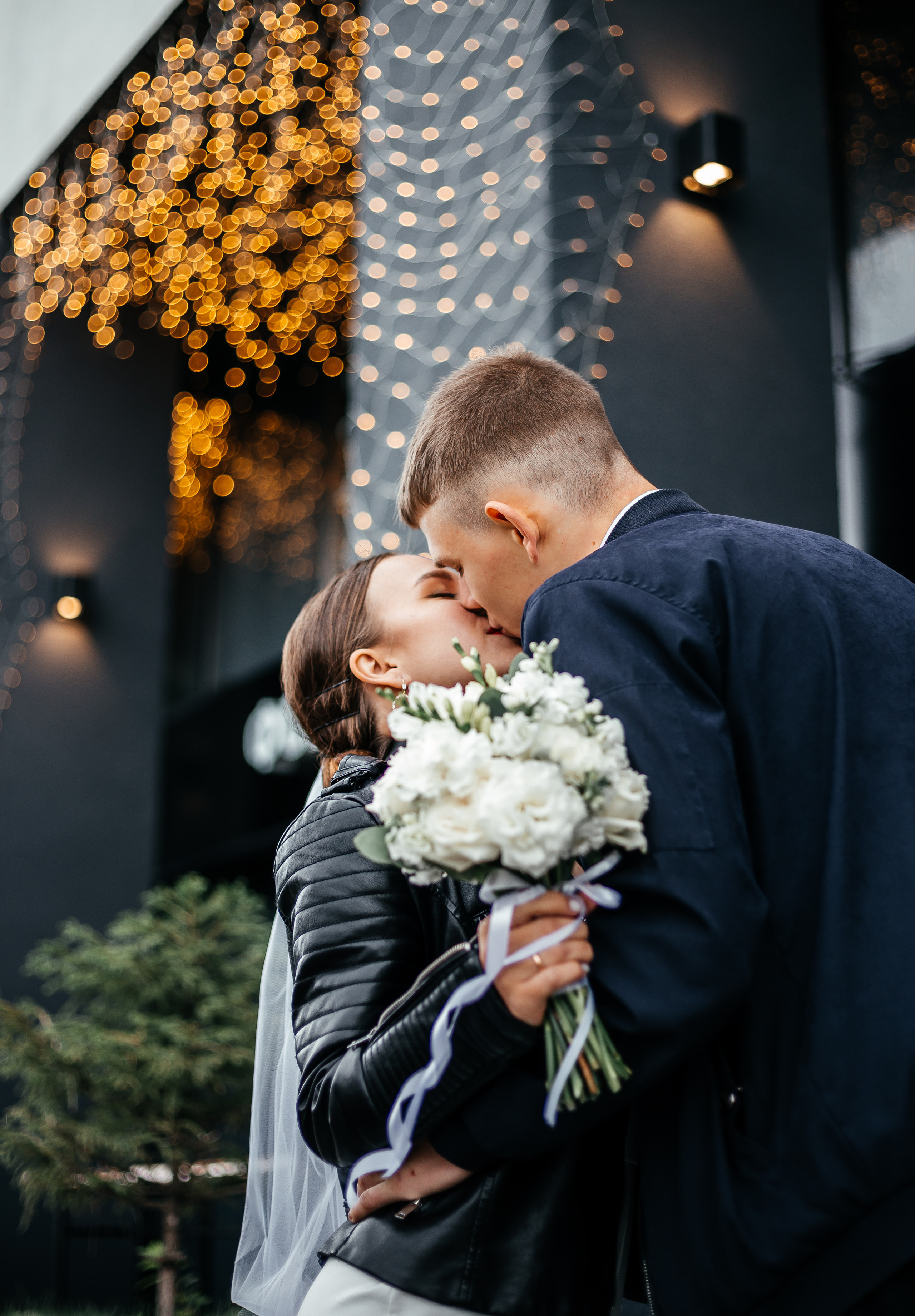 Саша и Элина. Прогулка. Новин квартал. Фотограф Мария Новоселова. Сургут