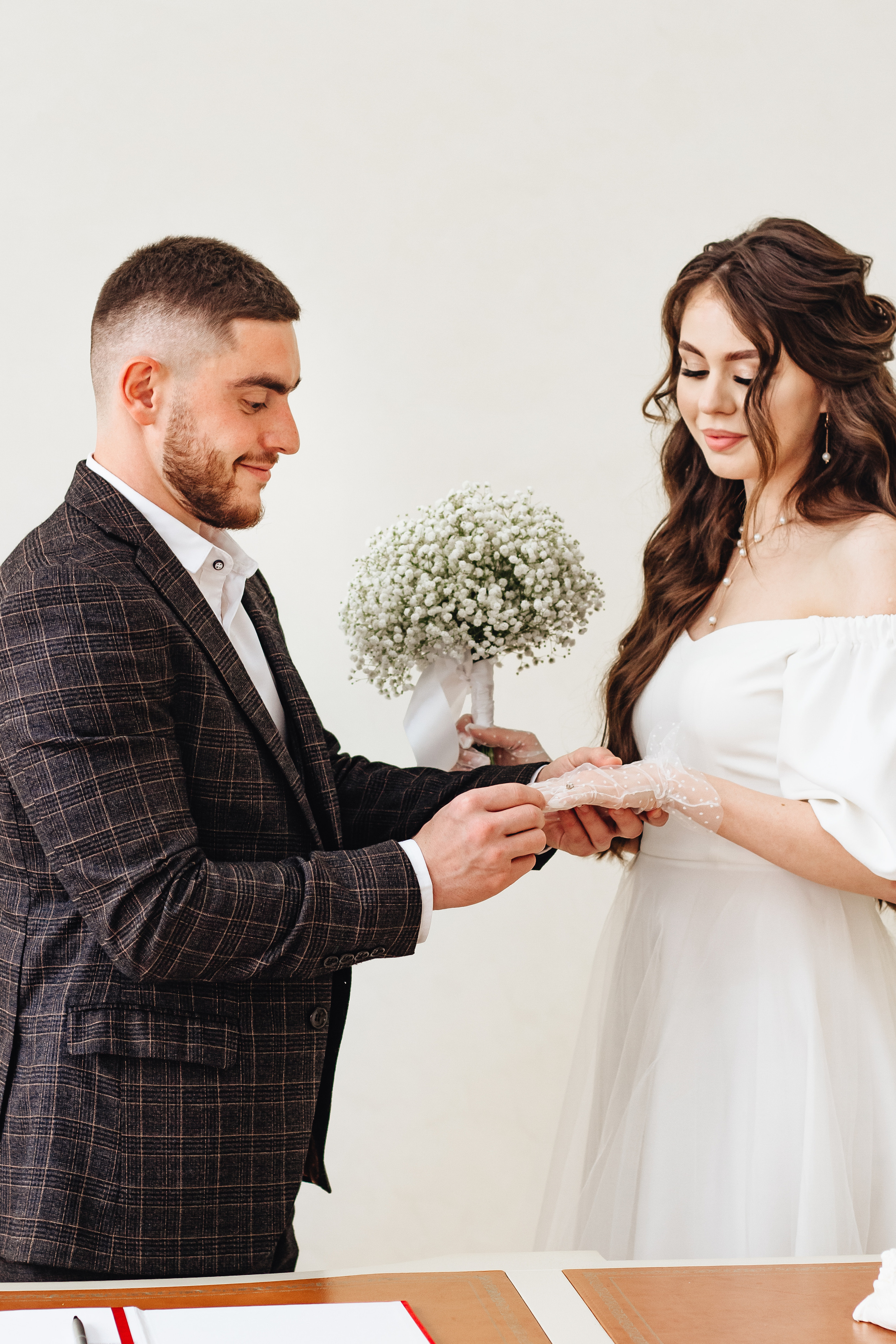 Артур и Зоя. Загс и прогулка. Фотограф Мария Новоселова. Сургут