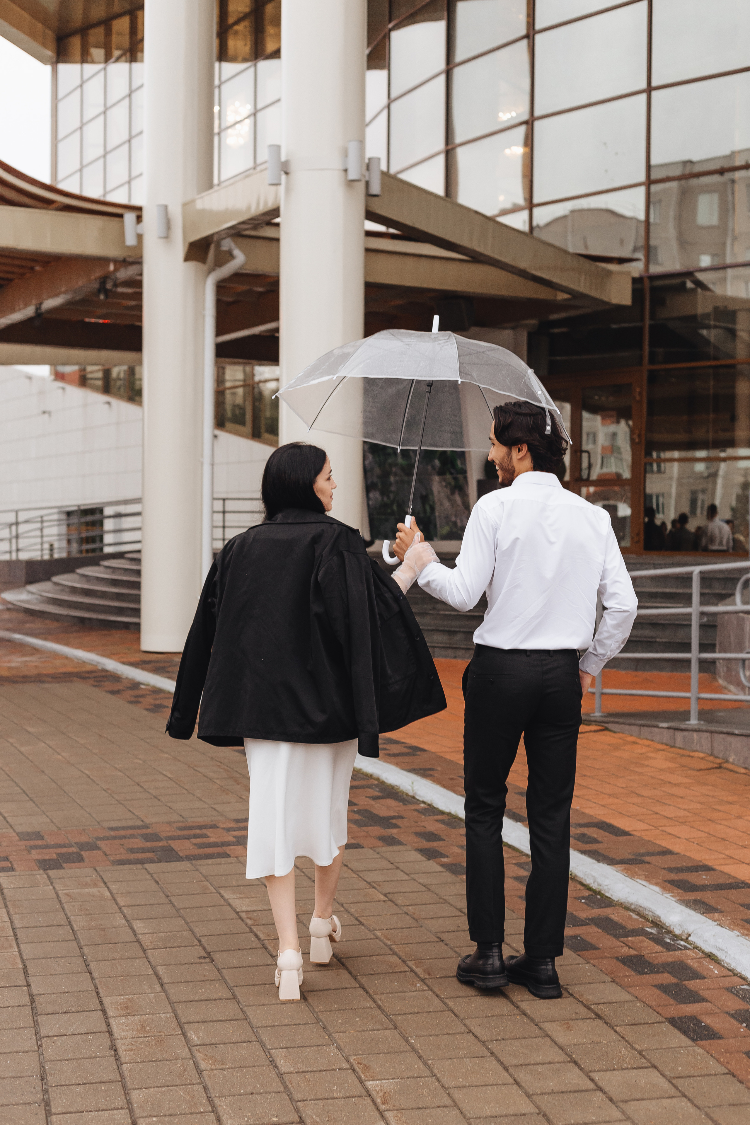 Шерзод и Хуршеда. Неторжественная роспись и прогулка. Фотограф Мария Новоселова. Сургут