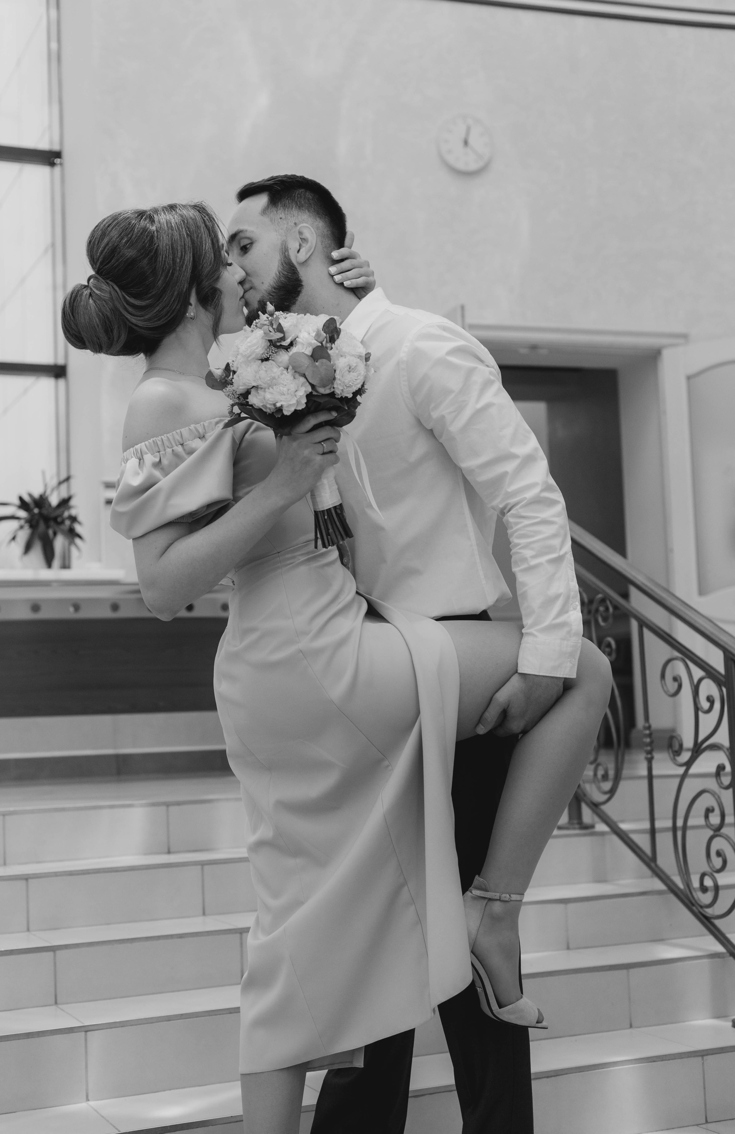 Дима и Адель. Неторжественная роспись и прогулка. Фотограф Мария Новоселова. Сургут