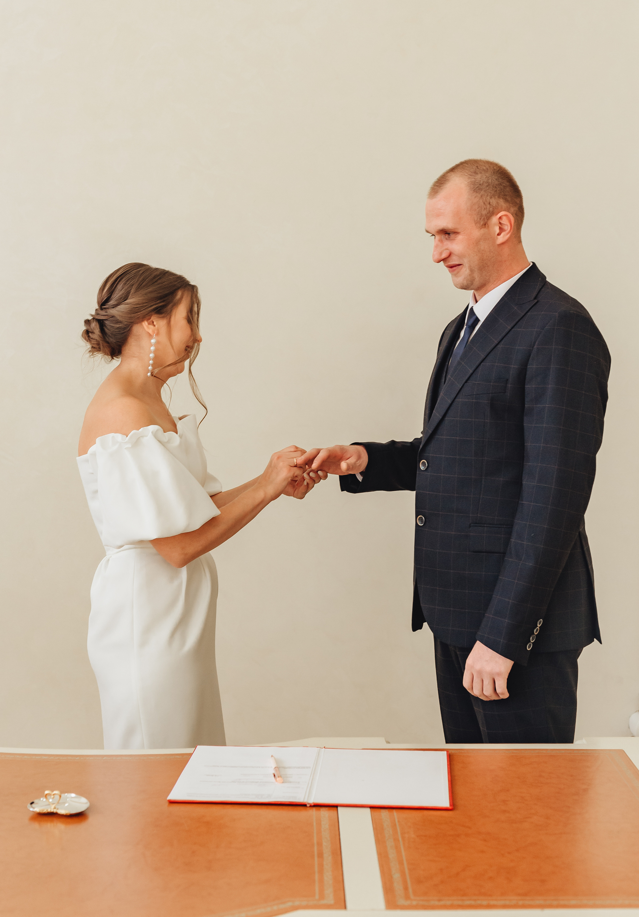 Максим и Татьяна. Загс и прогулка. Фотограф Мария Новоселова. Сургут