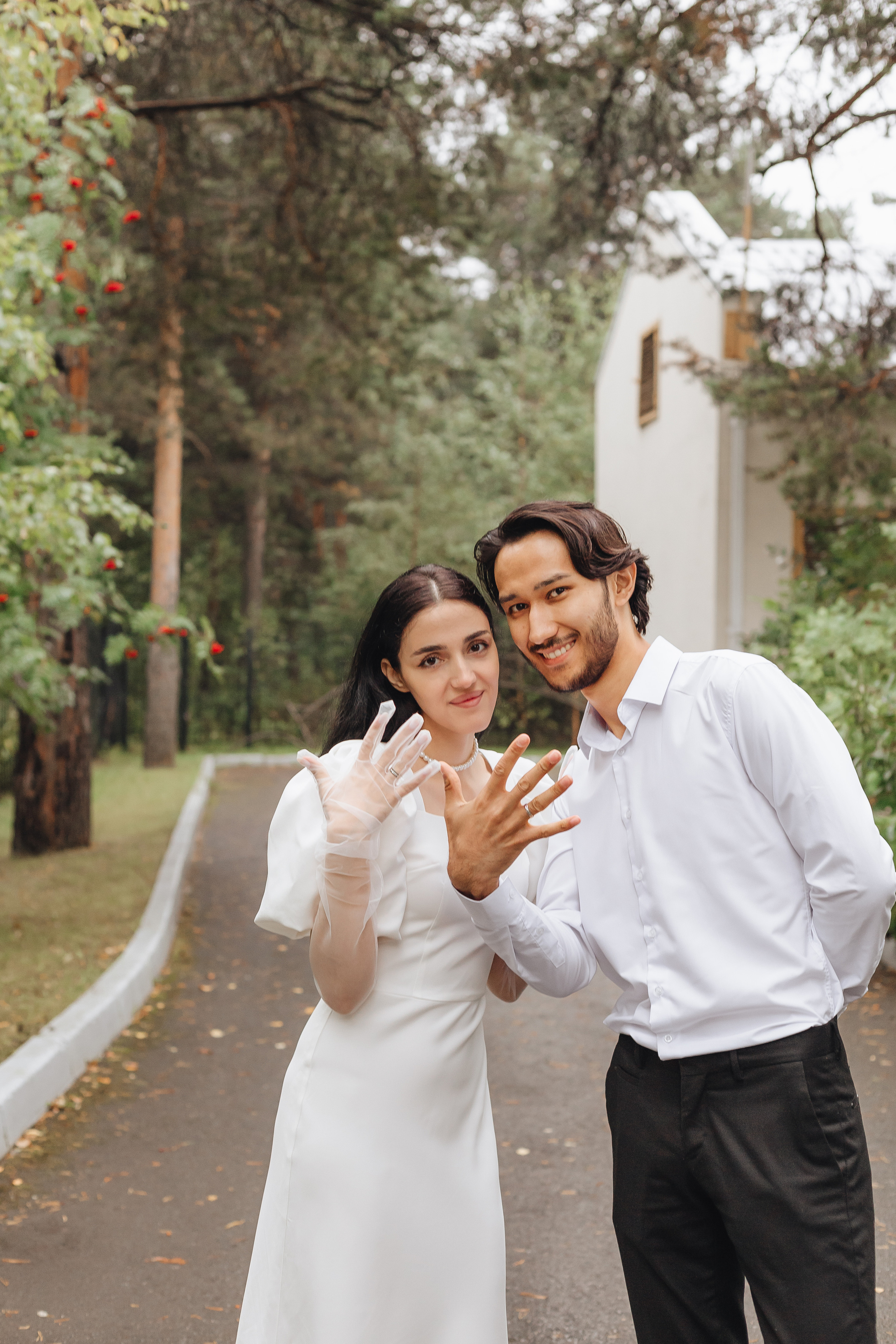 Шерзод и Хуршеда. Неторжественная роспись и прогулка. Фотограф Мария Новоселова. Сургут