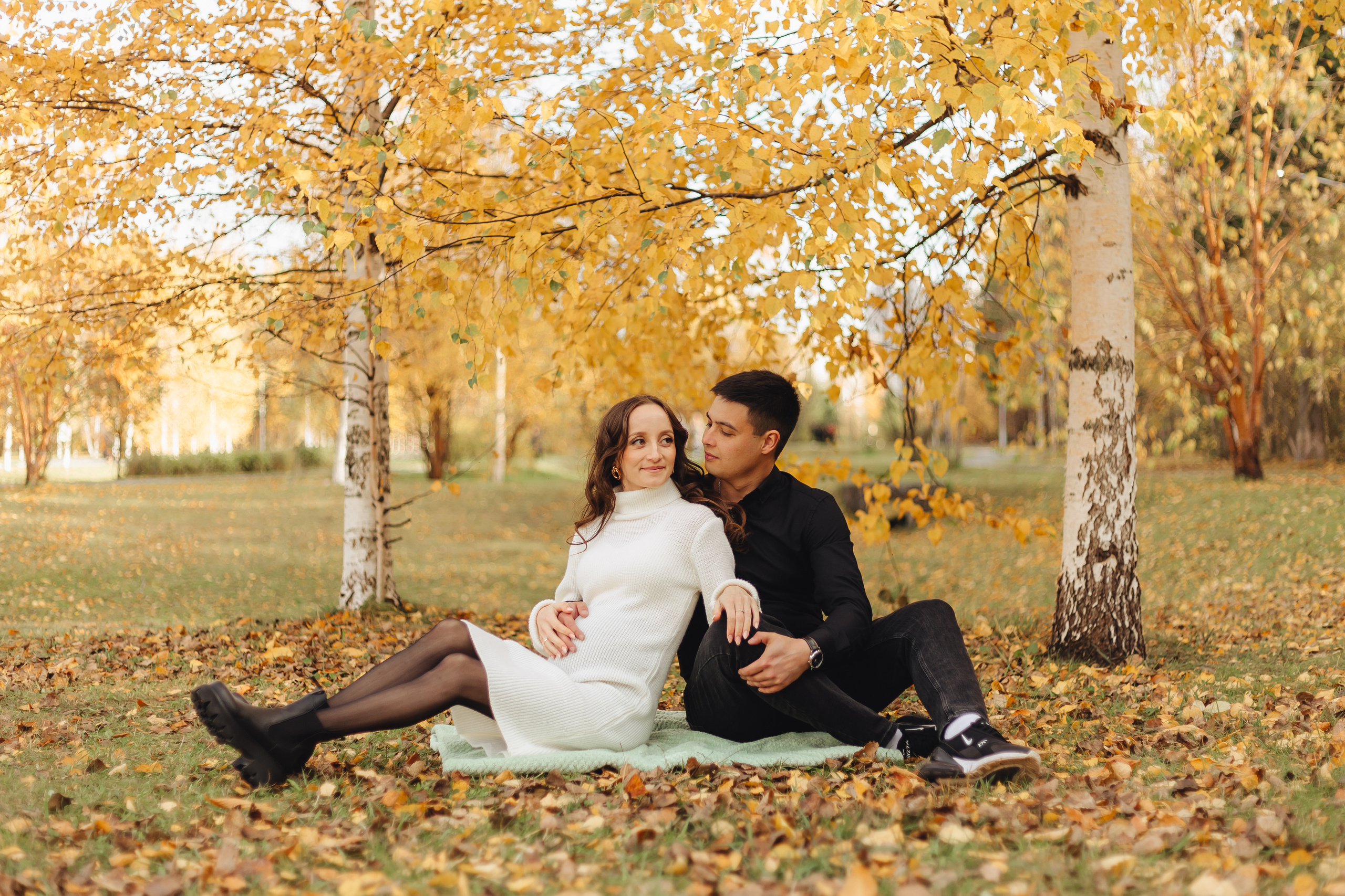 Прогулка в парке. В ожидании🤰. Фотограф Мария Новоселова. Сургут