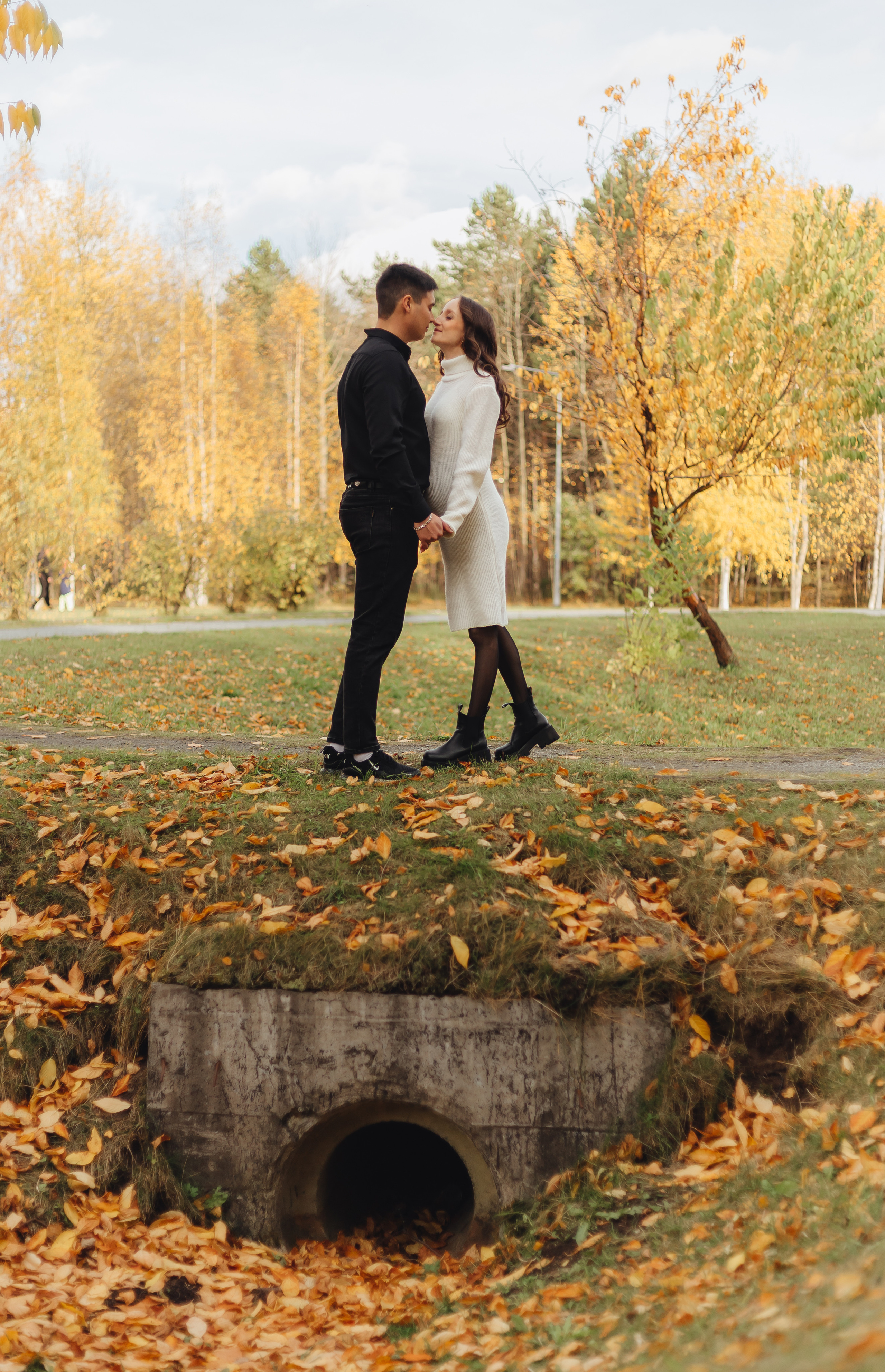 Прогулка в парке. В ожидании🤰. Фотограф Мария Новоселова. Сургут