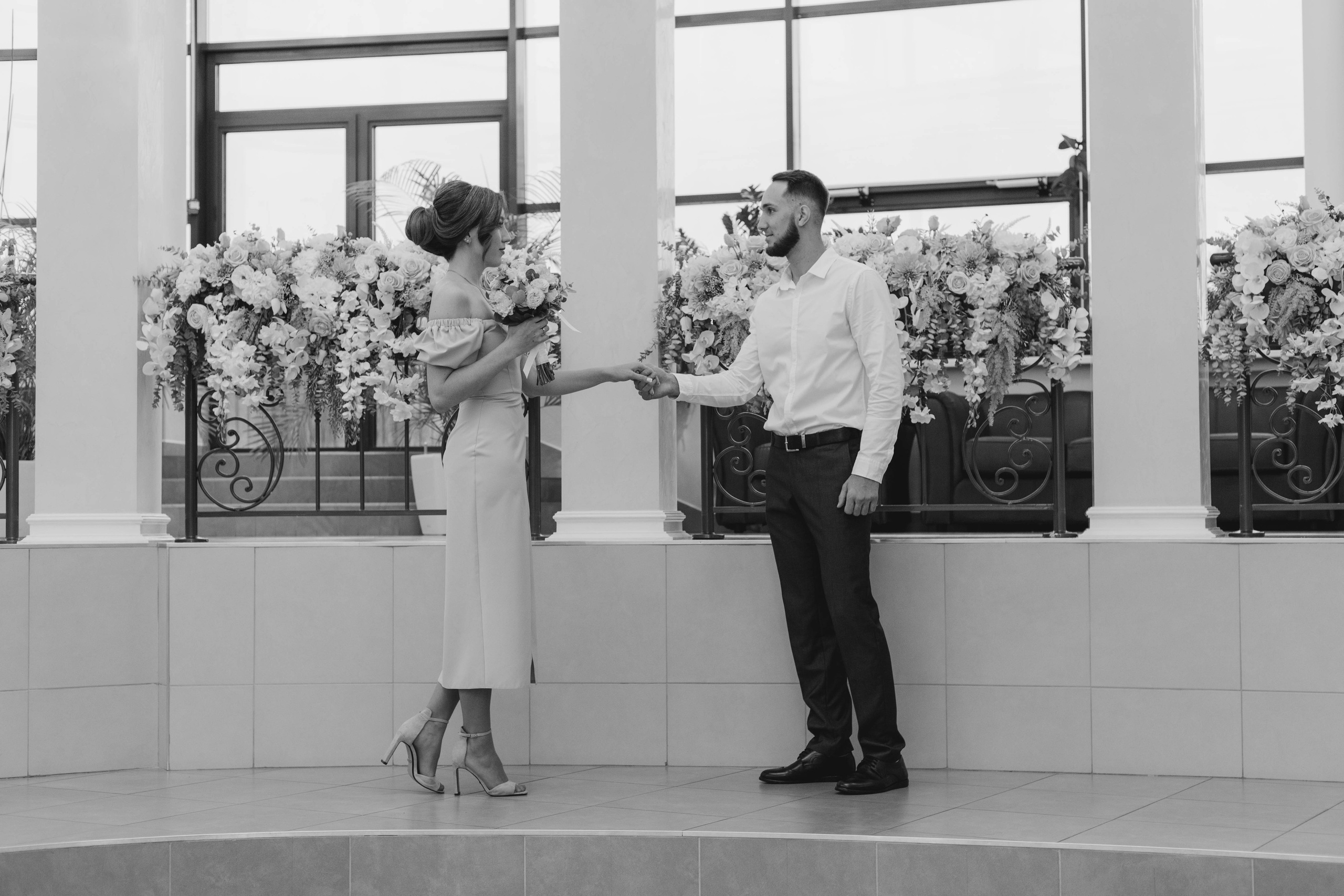 Дима и Адель. Неторжественная роспись и прогулка. Фотограф Мария Новоселова. Сургут