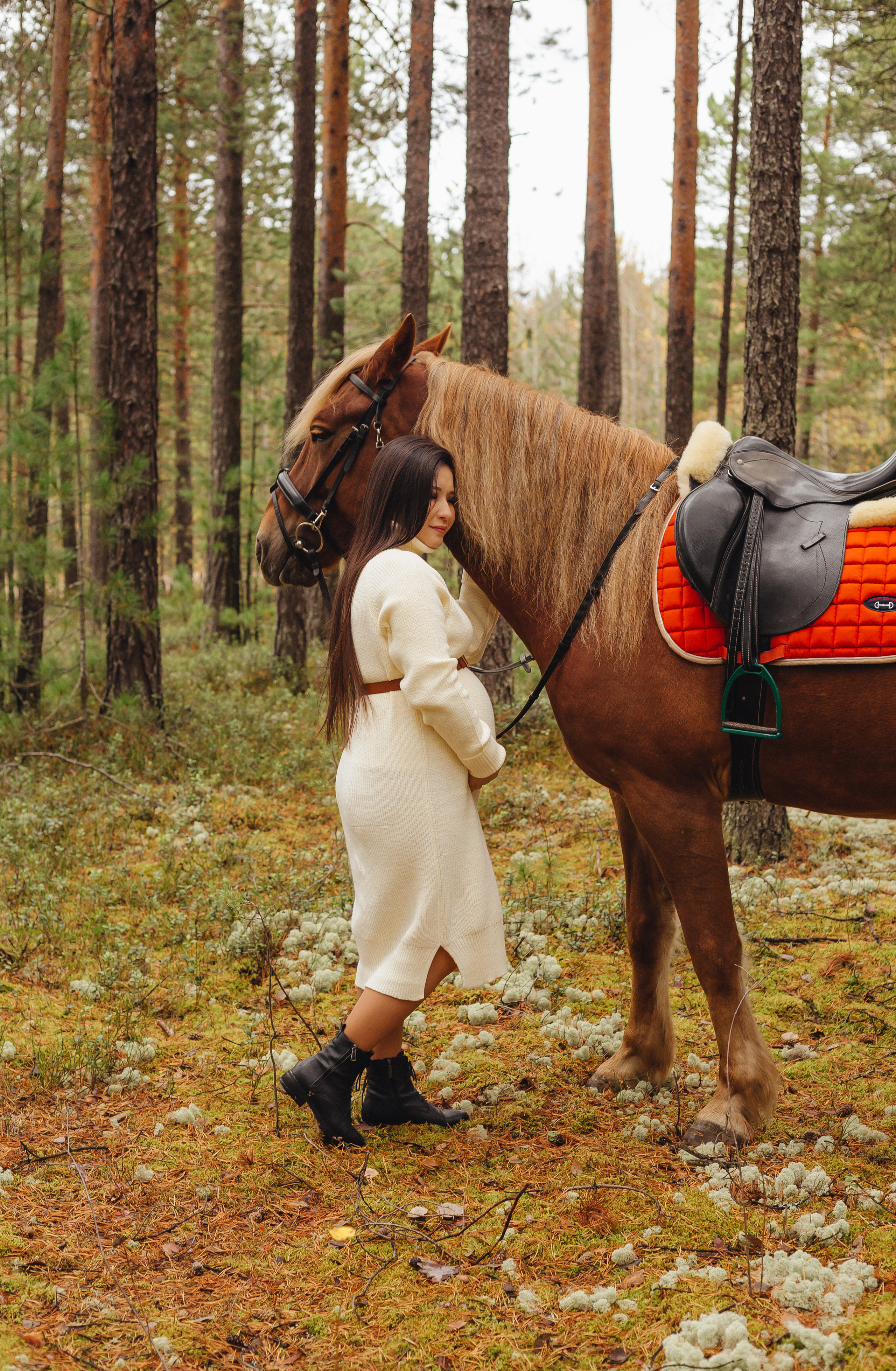 Прогулка с лошадью. Фотограф Мария Новоселова. Сургут