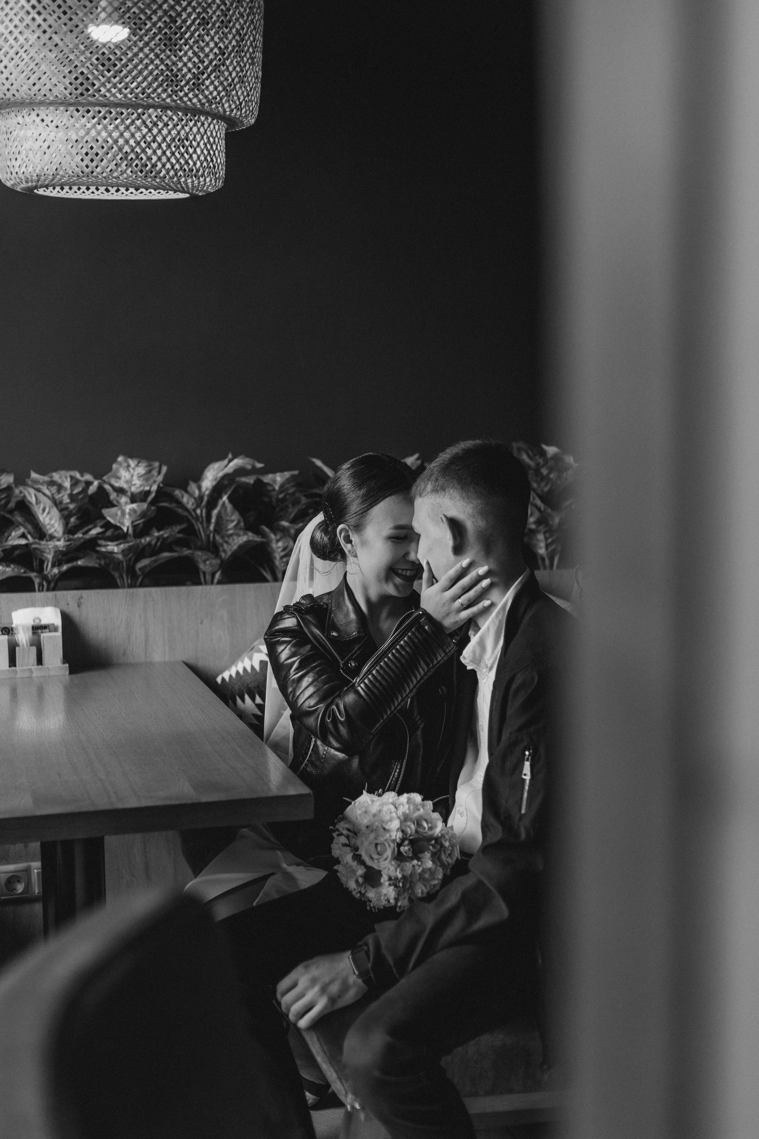 Саша и Элина. Прогулка. Новин квартал. Фотограф Мария Новоселова. Сургут