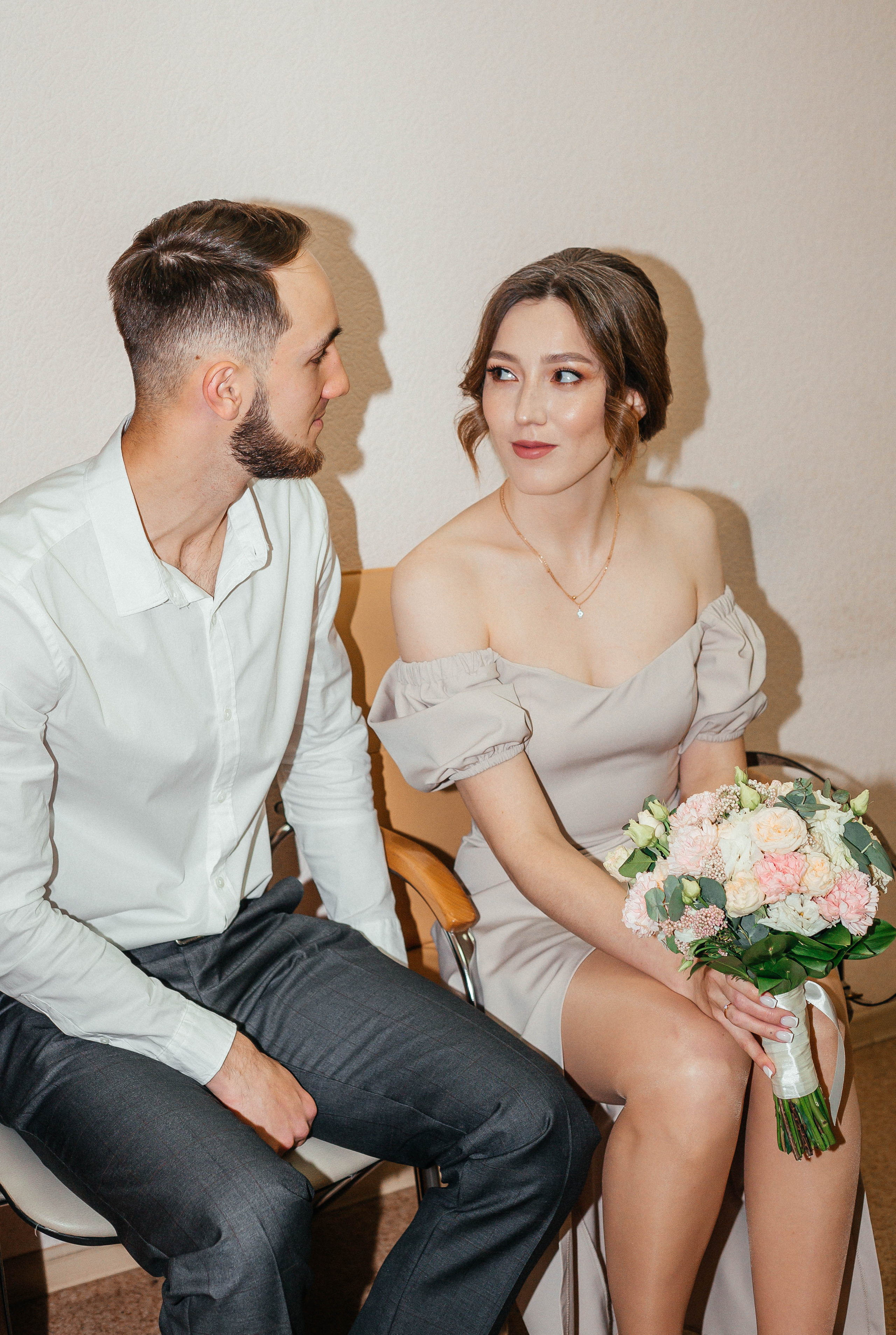 Дима и Адель. Неторжественная роспись и прогулка. Фотограф Мария Новоселова. Сургут