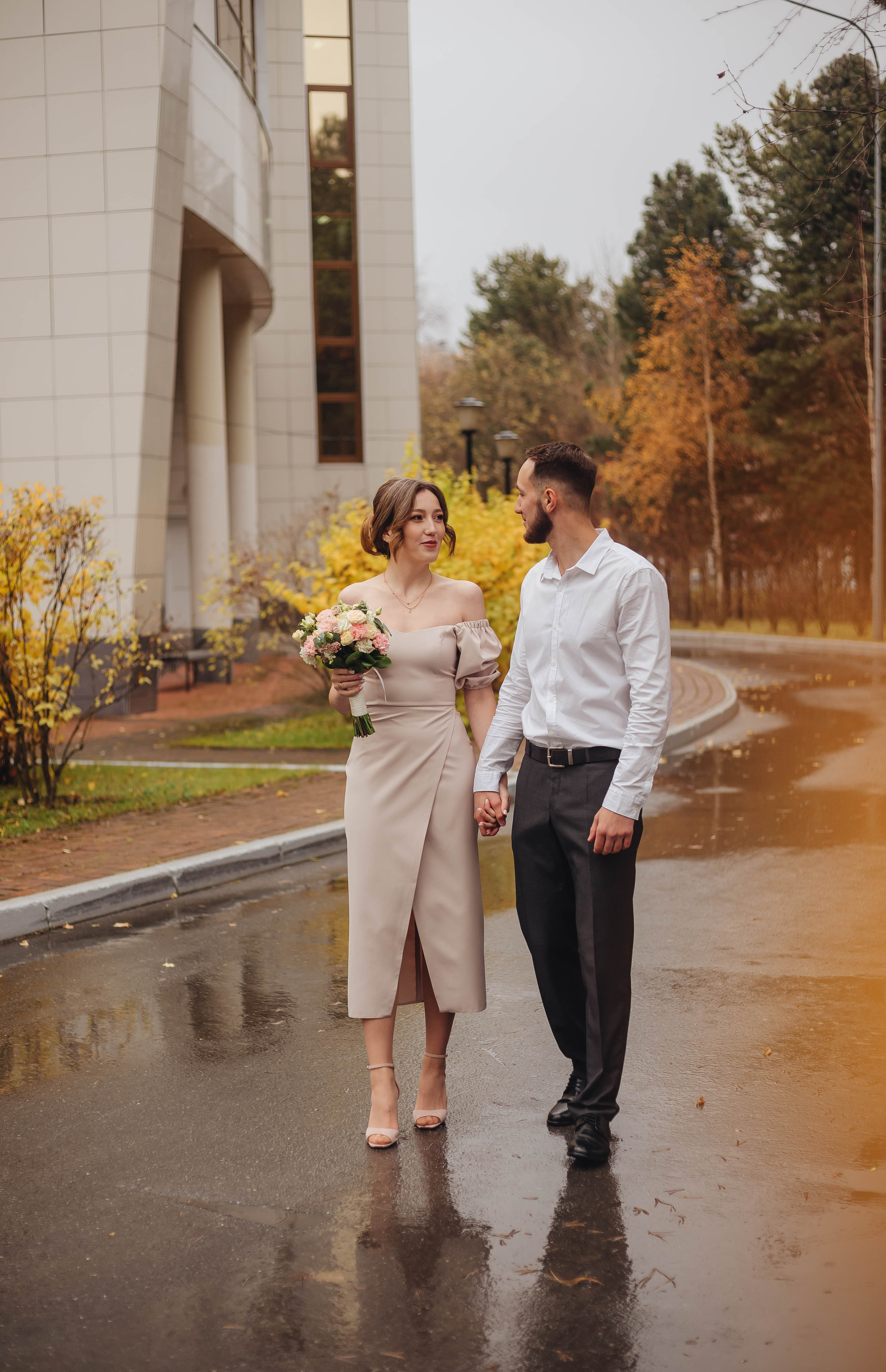 Дима и Адель. Неторжественная роспись и прогулка. Фотограф Мария Новоселова. Сургут