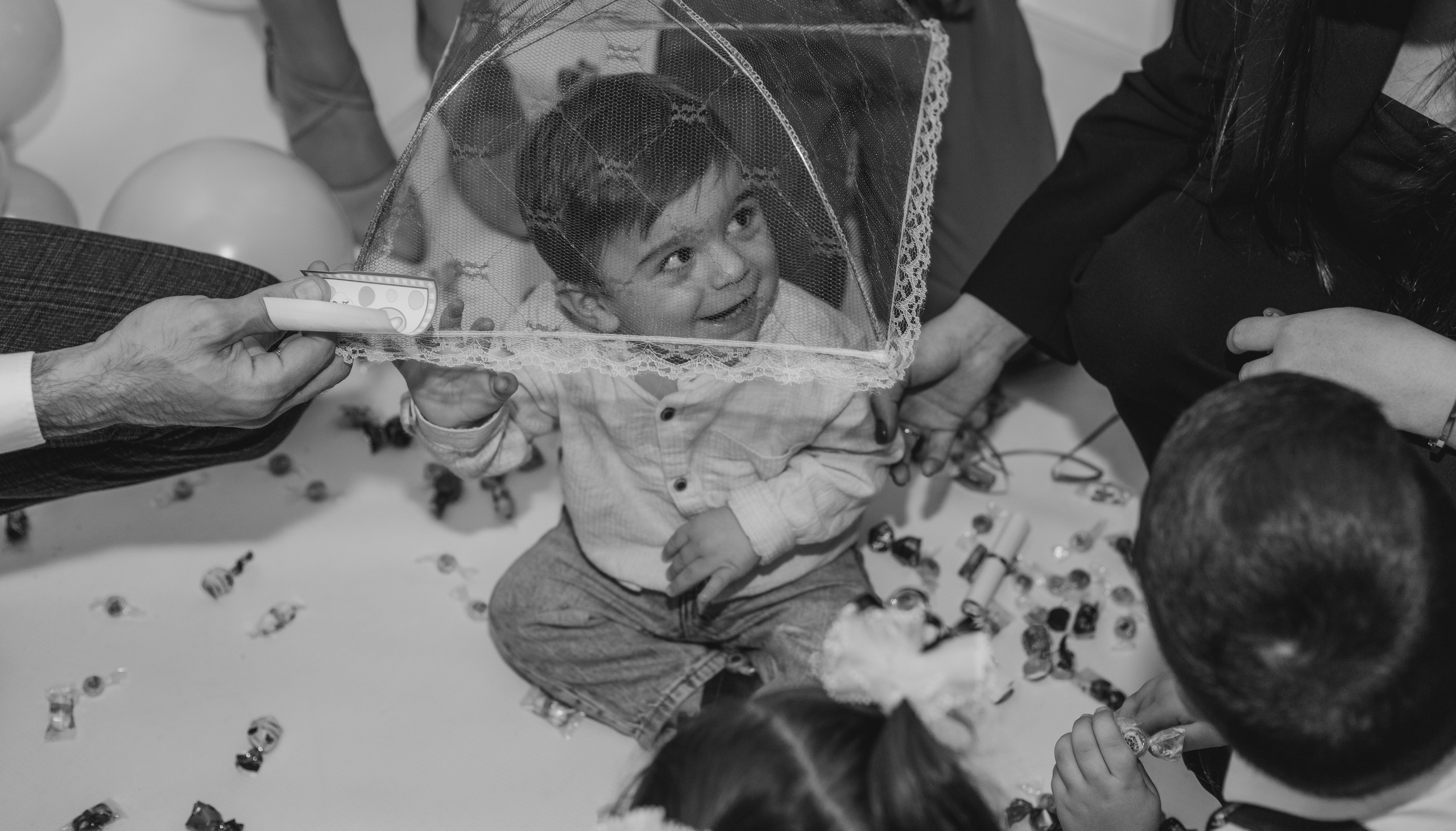 Годик и первый зубик. Фотограф Мария Новоселова. Сургут