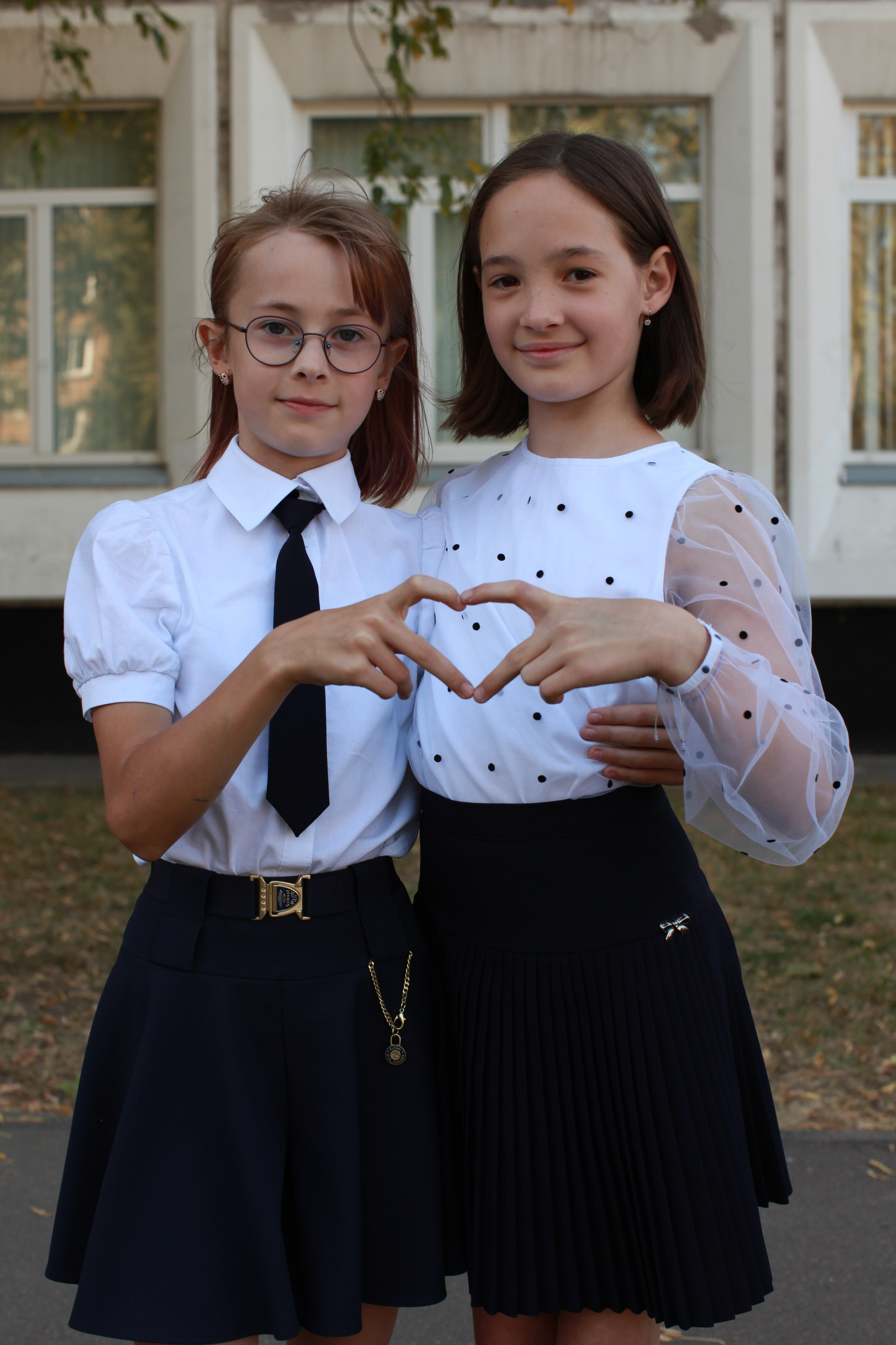 Осенняя фотосессия у школы. Выпускные альбомы Москва СВАО