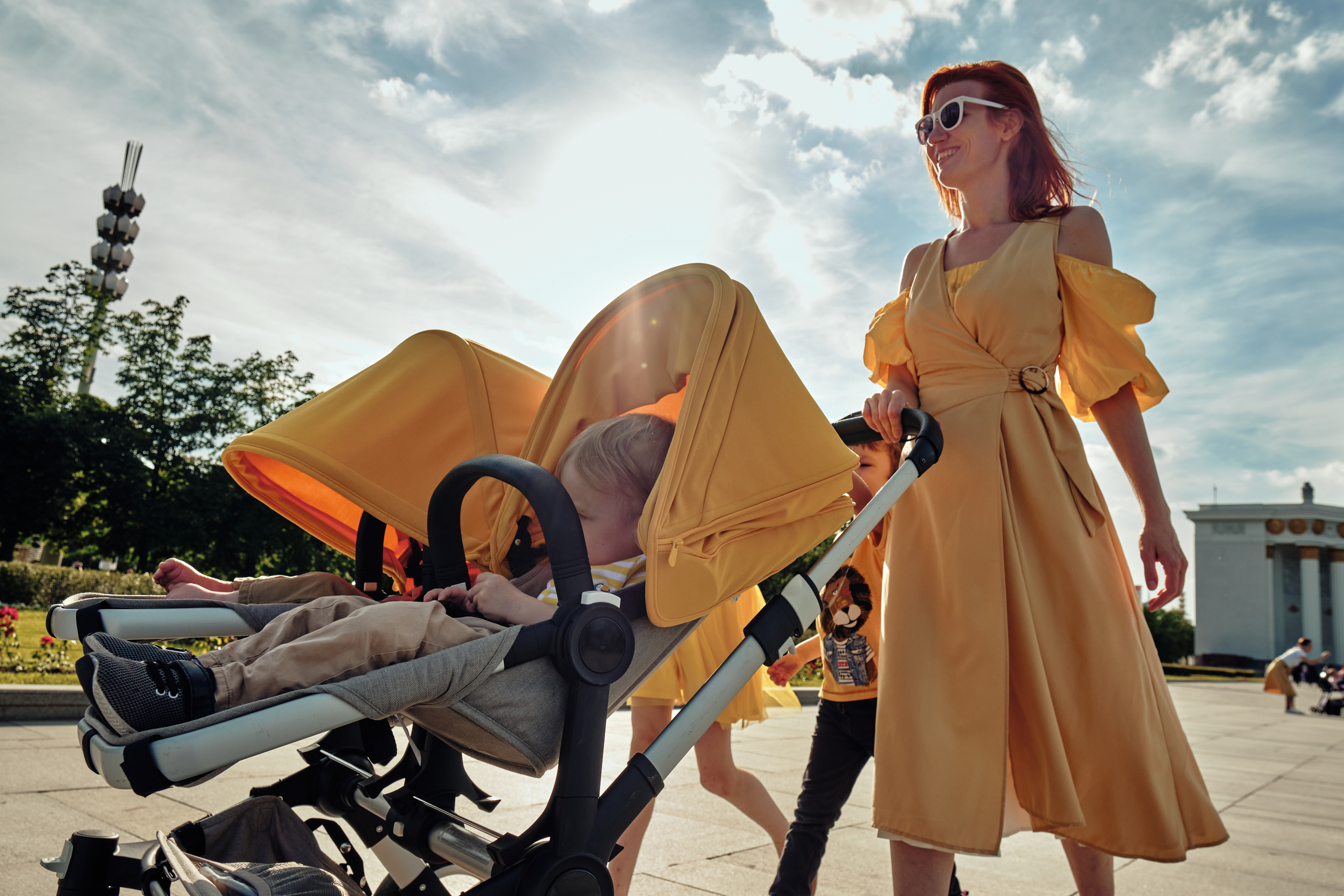 Юля с пятью детьми. Фотограф Максим Ерёмин