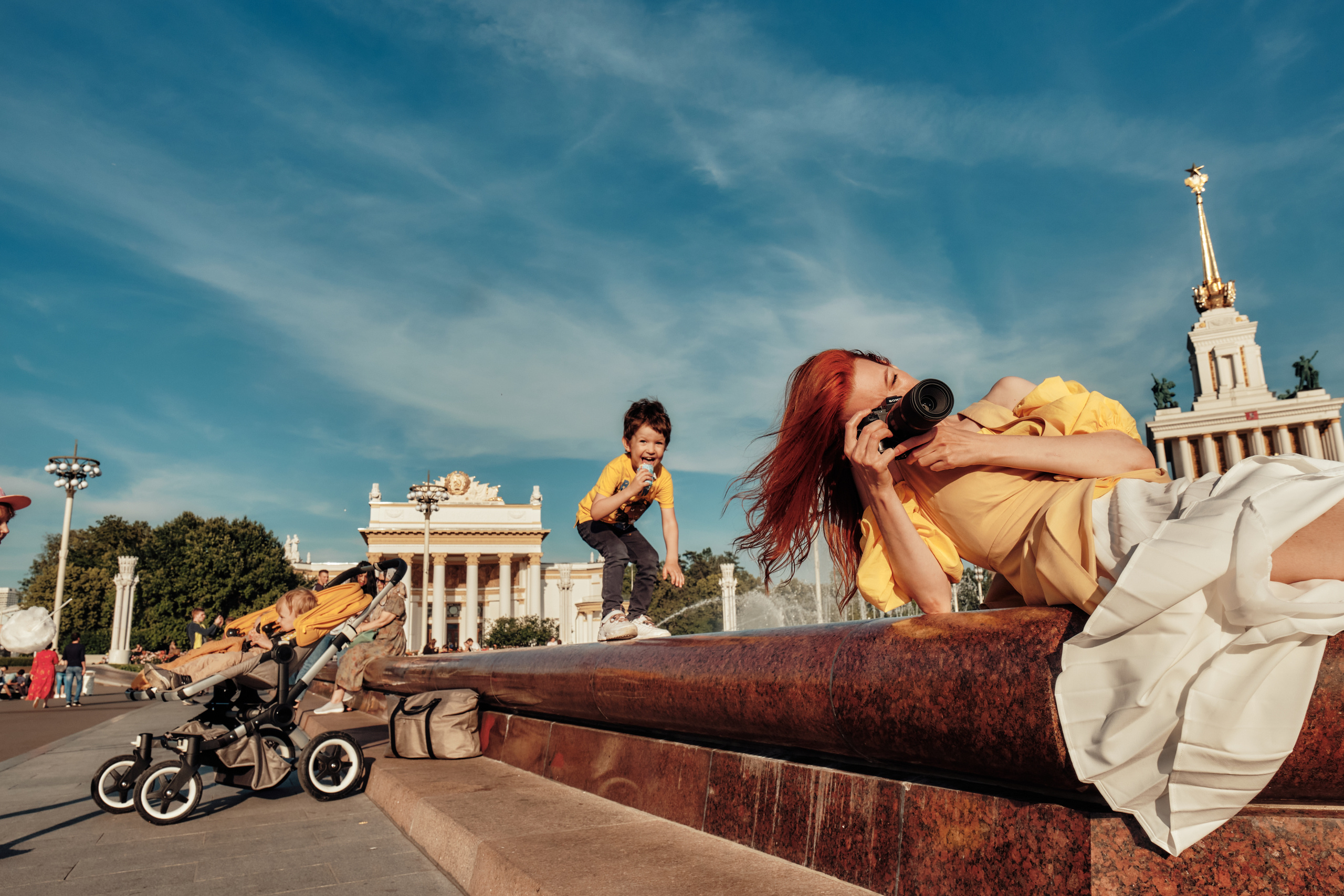 Юля с пятью детьми. Фотограф Максим Ерёмин