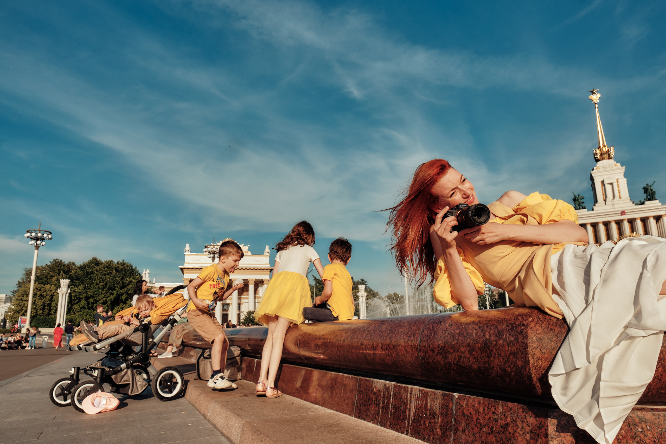 Юля с пятью детьми. Фотограф Максим Ерёмин