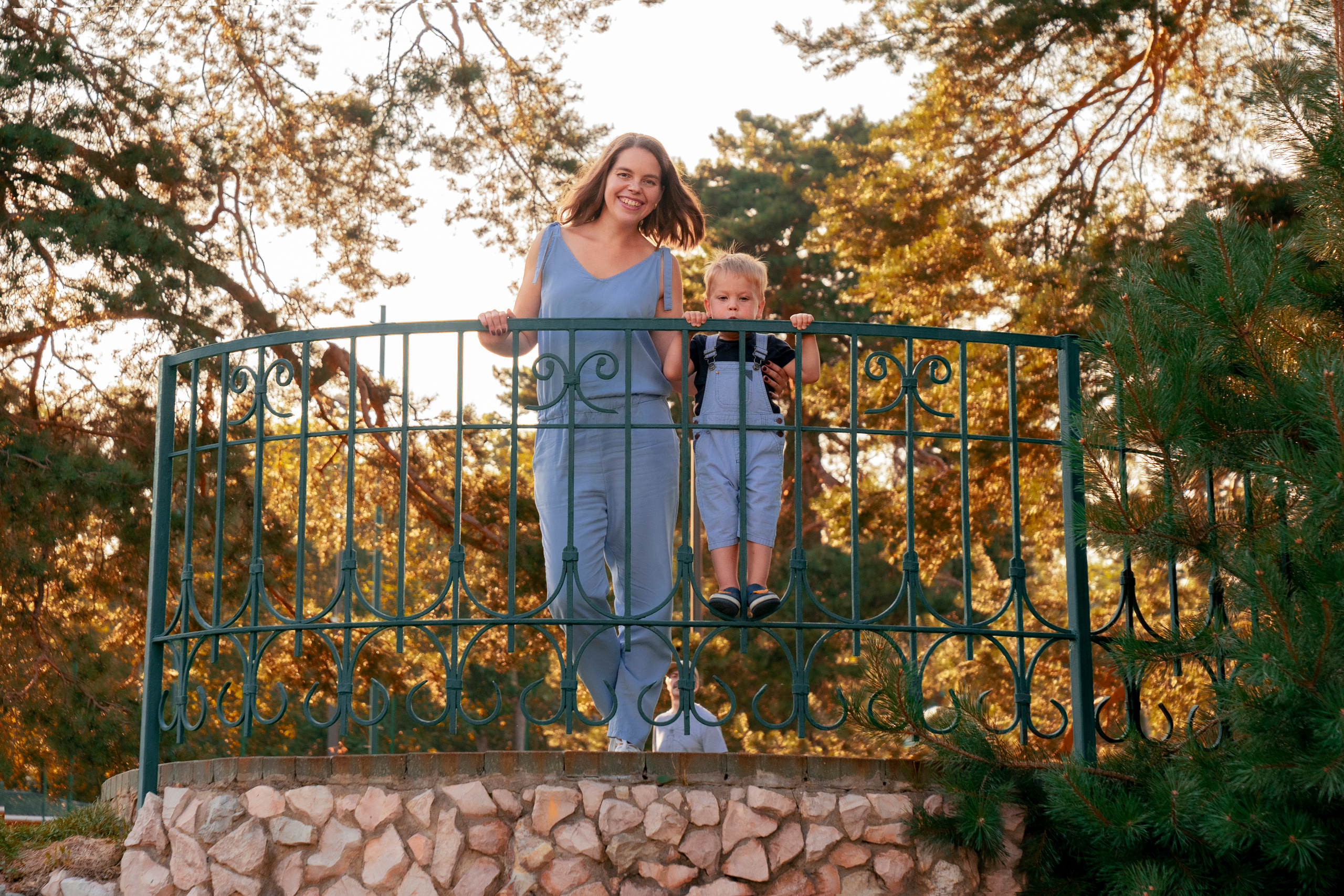 Таня с детьми. Фотограф Максим Ерёмин