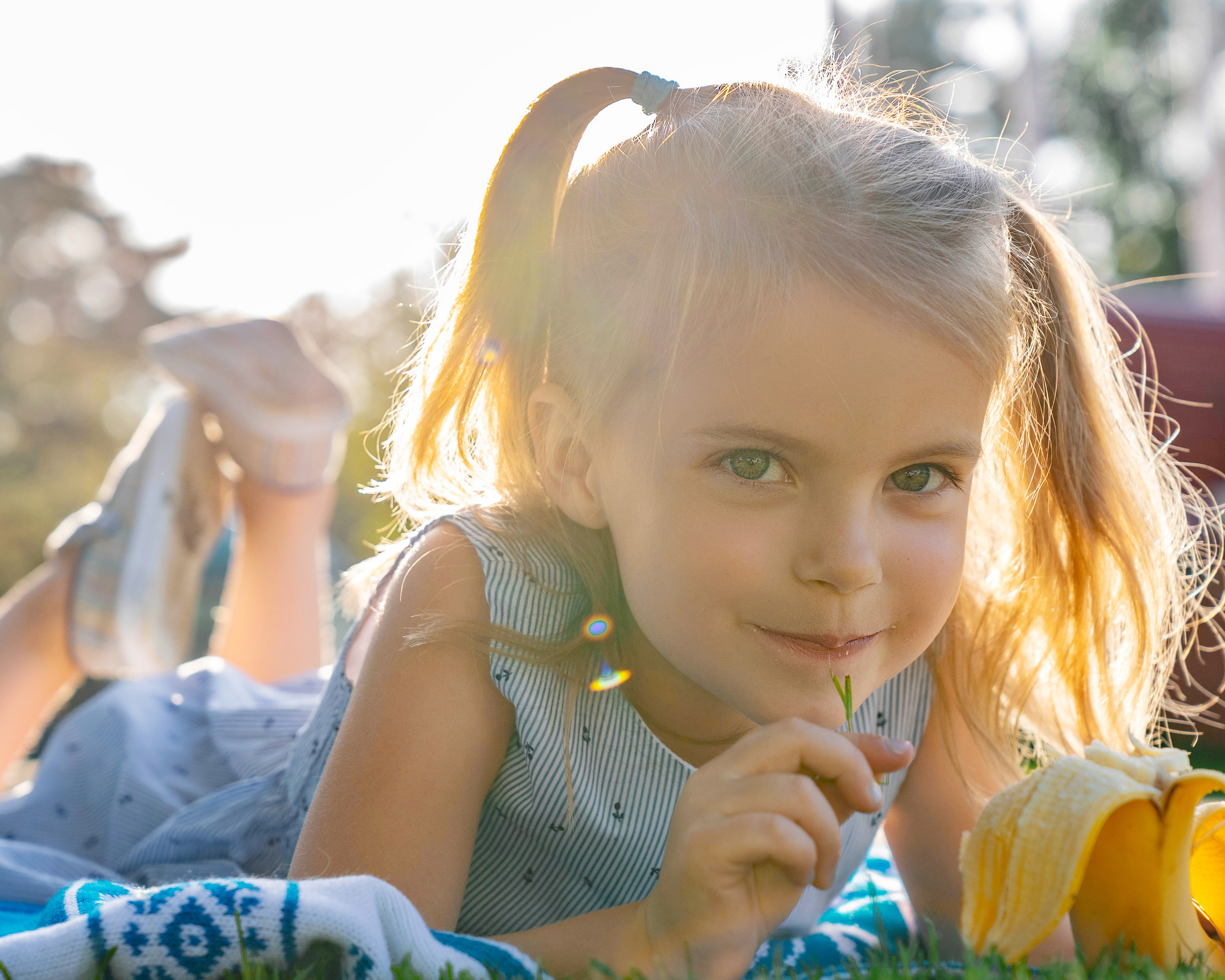 Таня с детьми. Фотограф Максим Ерёмин