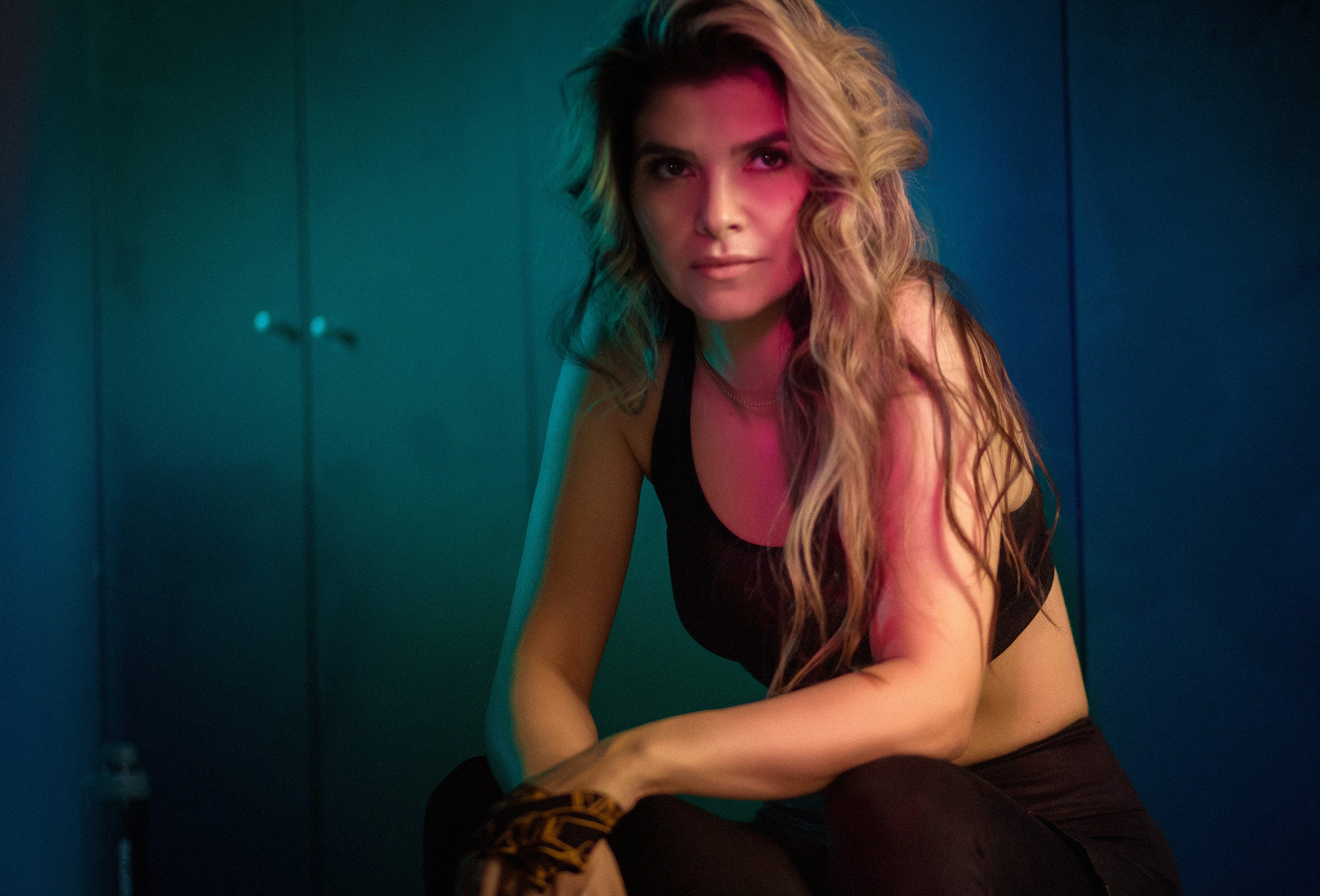 Фотосессия девушки на боксерском ринге СПб. Фотограф женский и мужской портрет Санкт-Петербург