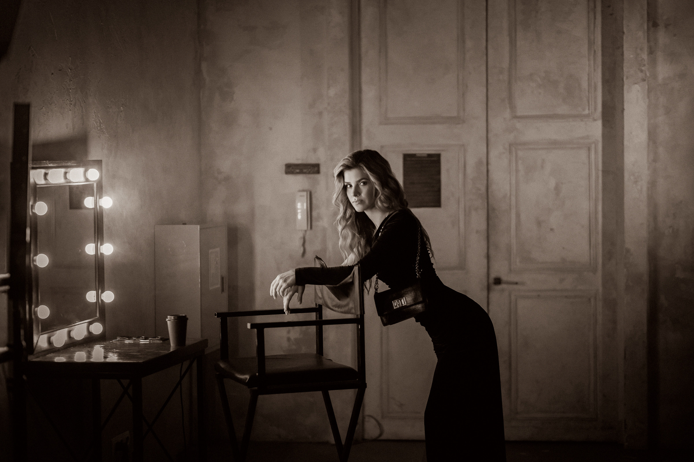 Фотосессия девушки на боксерском ринге СПб. Фотограф женский и мужской портрет Санкт-Петербург