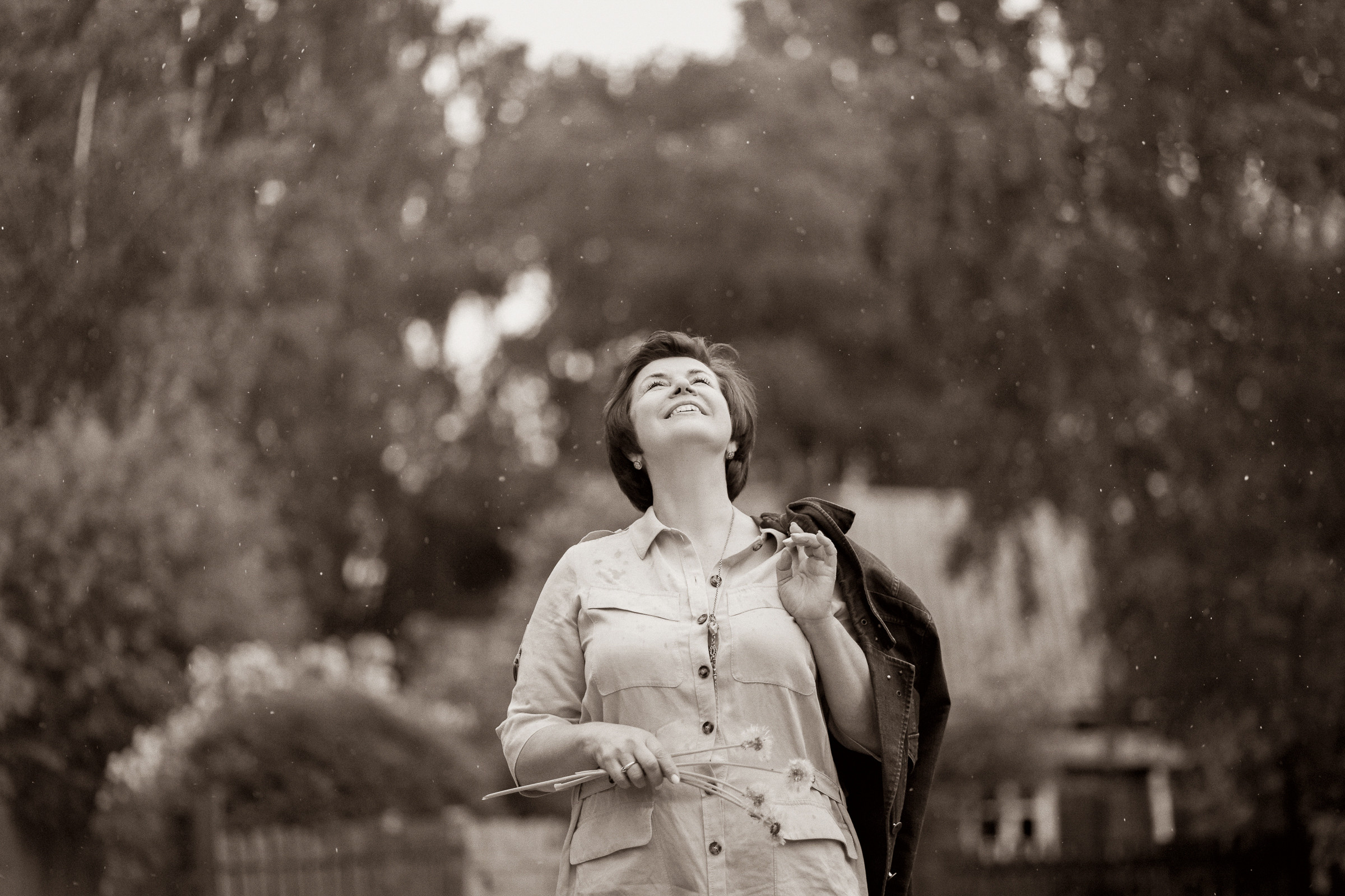 Фотосессия взрослой женщины на природе. Фотограф женский и мужской портрет Санкт-Петербург